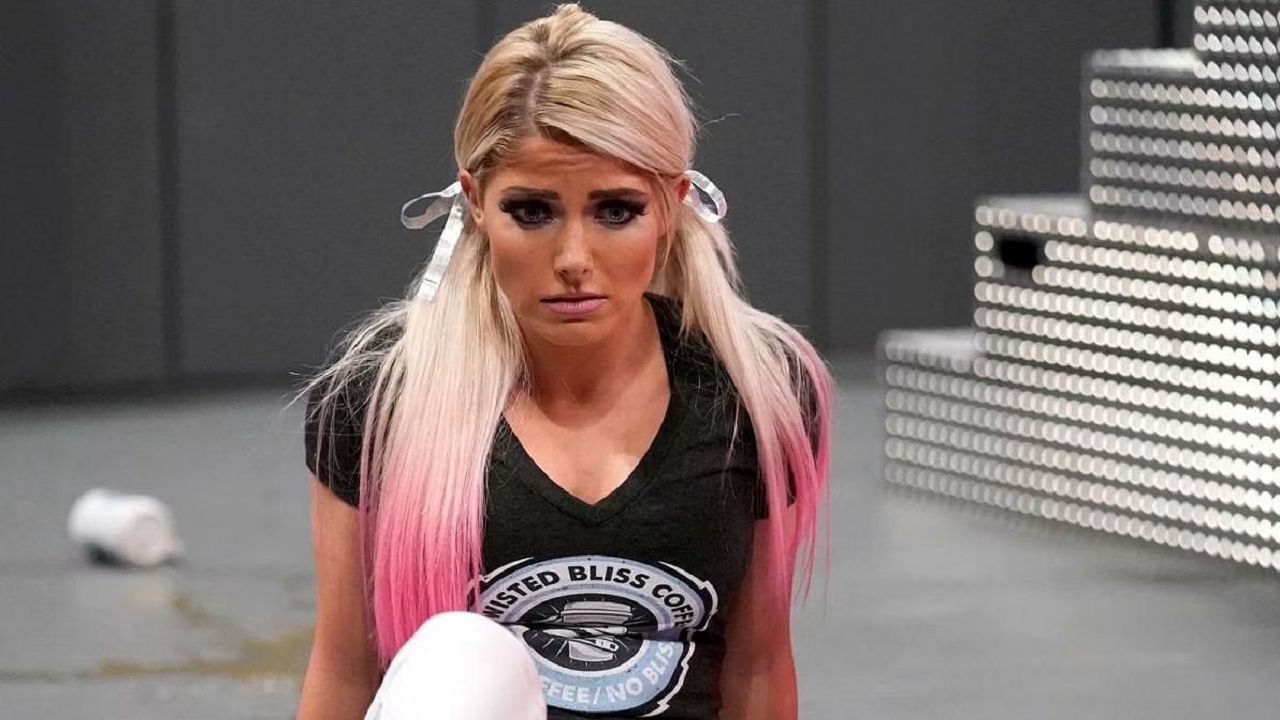 Watch Alexa Bliss shows her "red face" after microneedling procedure