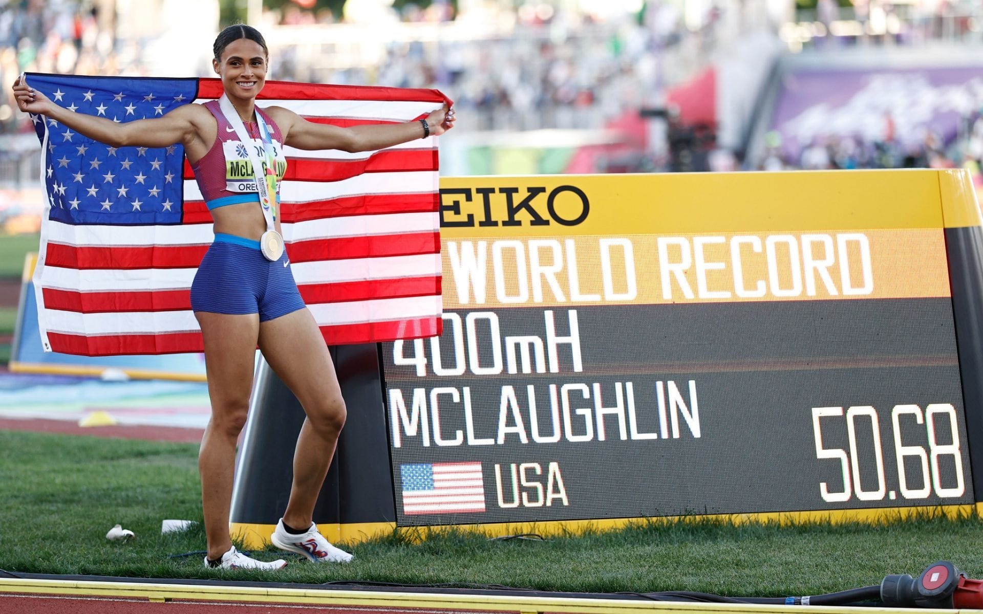“This is unreal” Fans react as American sprinter Sydney McLaughlin