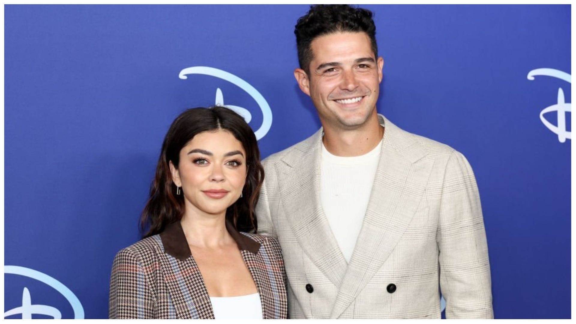 When did Sarah Hyland and Wells Adams start dating? Relationship