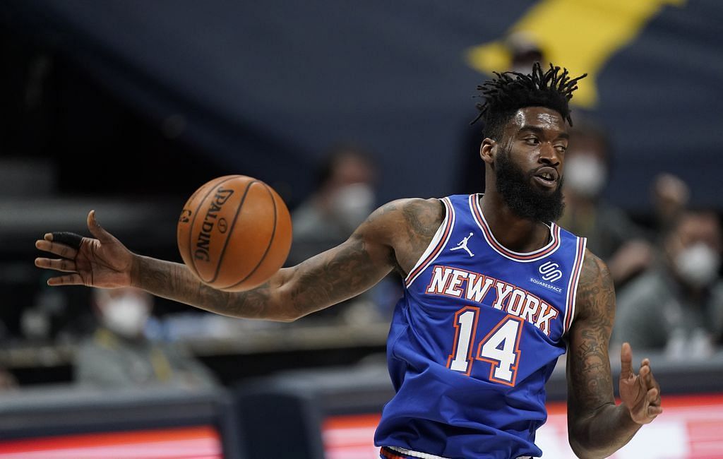 Norvel Pelle with the New York Knicks in the 2020-21 NBA season