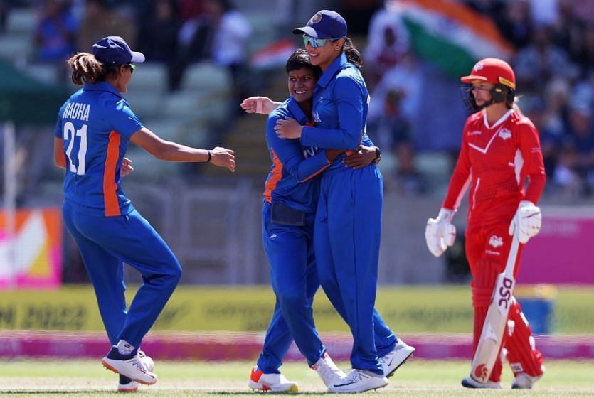 भारतीय टीम ने शानदार गेंदबाजी का प्रदर्शन किया