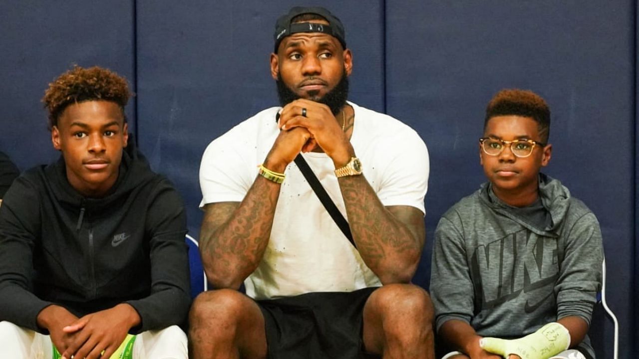 LeBron James with his kids Bronny James, left, and Bryce Maximus James