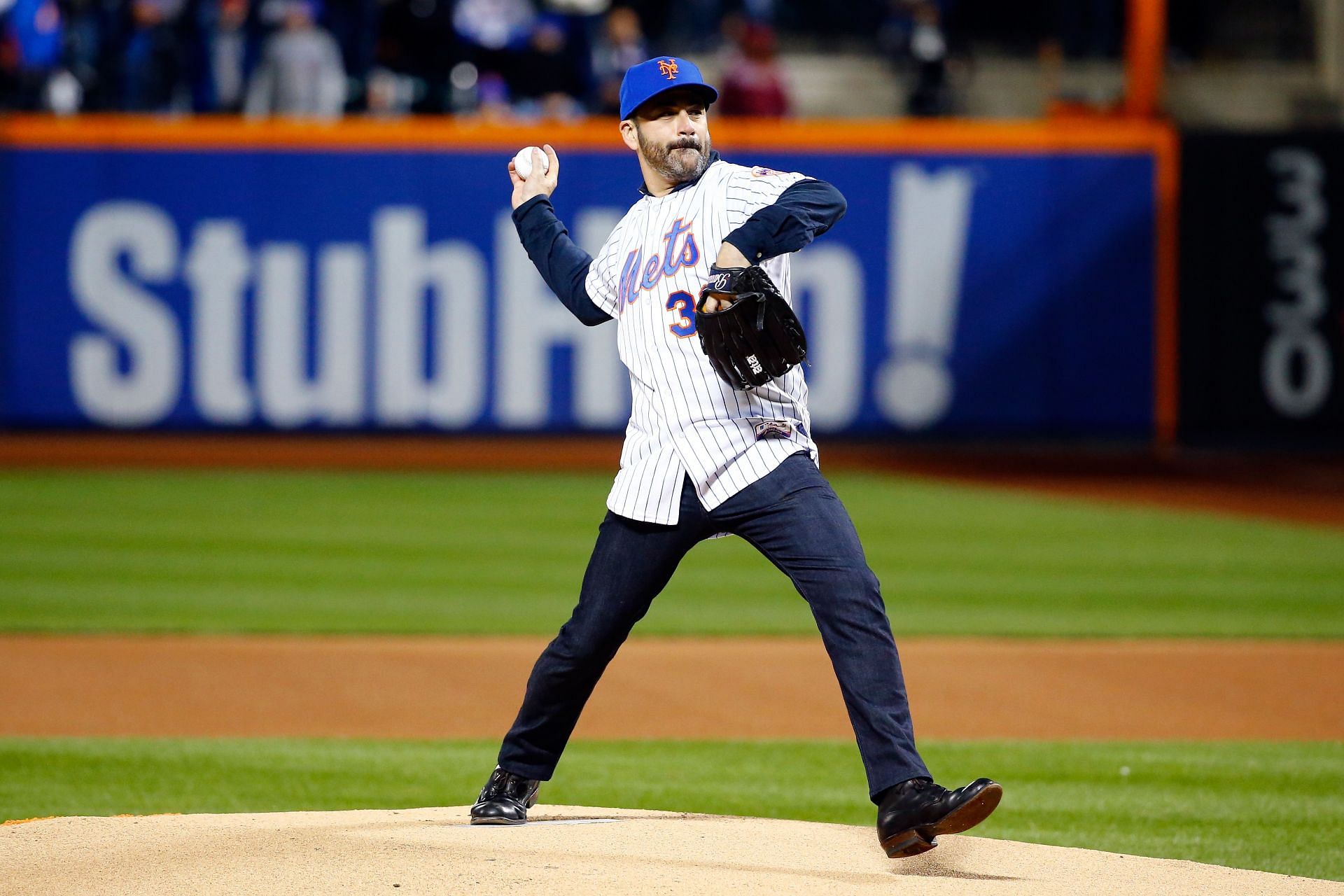Jimmy Kimmel throws out first pitch for the League Championship - Chicago Cubs v New York Mets - Game Two.