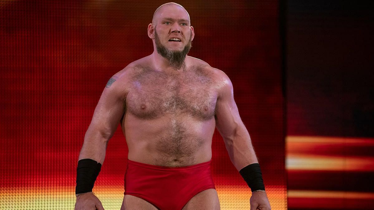 WWE में बड़ा नाम नहीं बना पाए लार्स सुलिवन 