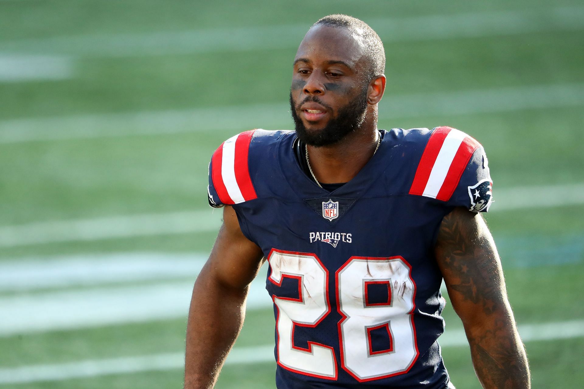 james-white-net-worth-how-much-did-tom-brady-s-ex-teammate-earn-in-nfl