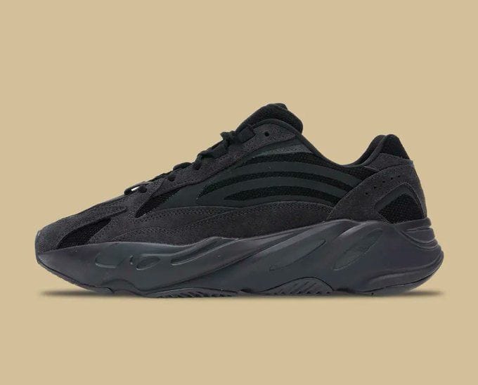 yeezy 700 top view
