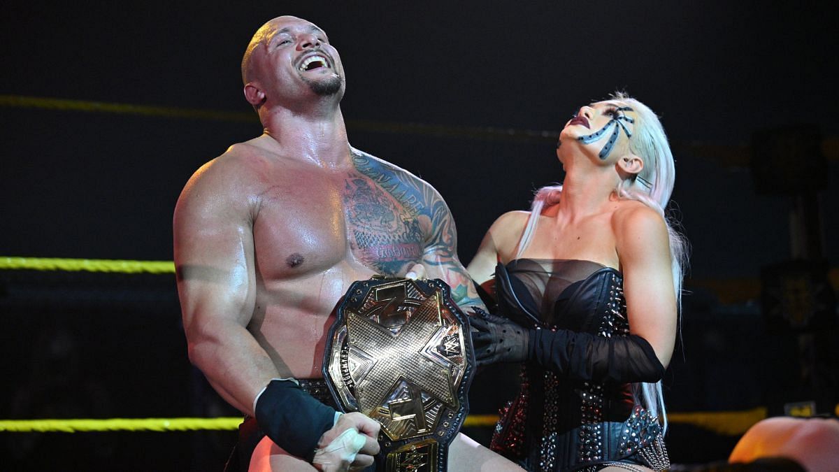 पूर्व NXT चैंपियन कैरियन क्रॉस