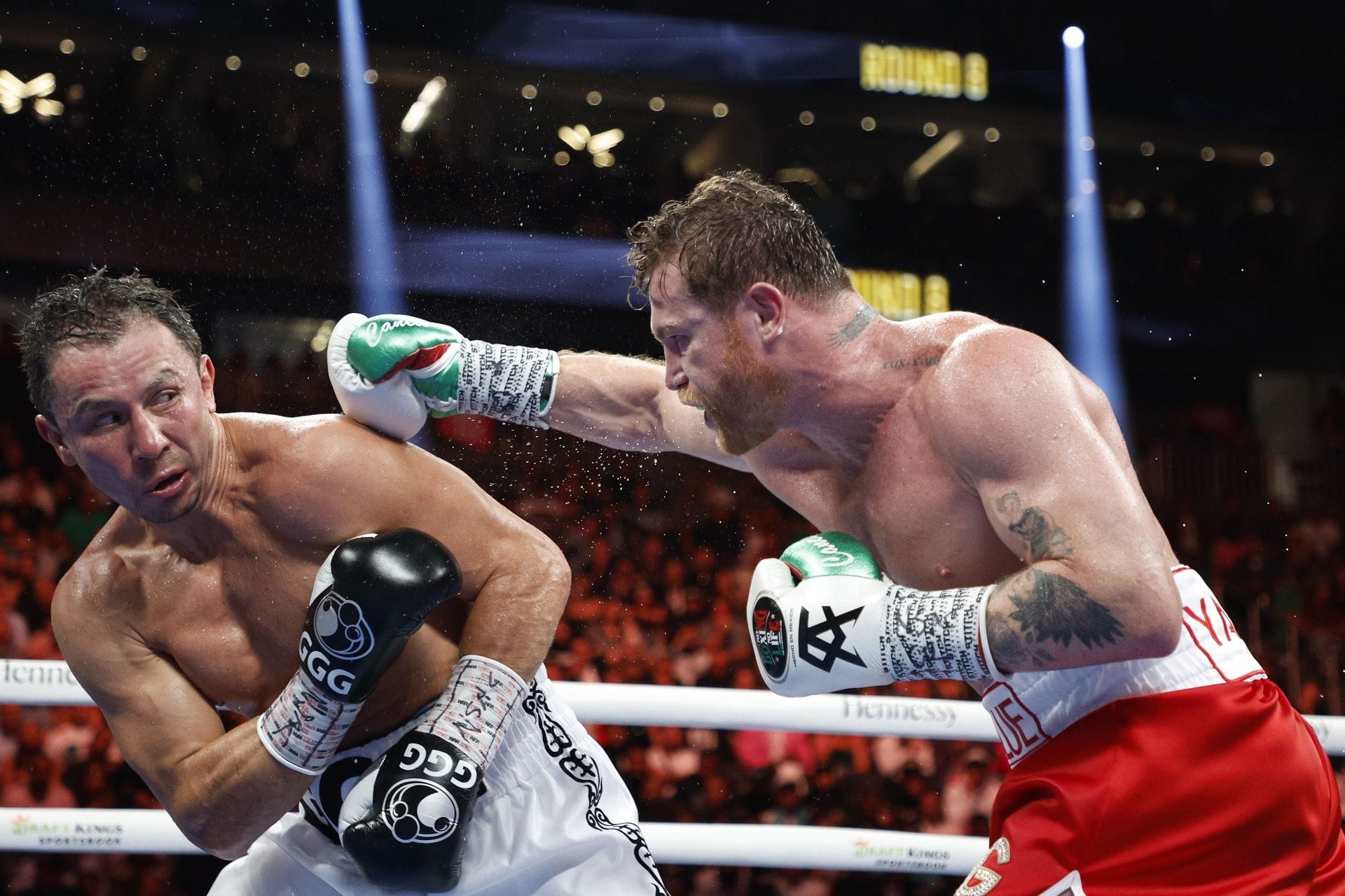How much money did Canelo Alvarez earn by beating Golovkin?