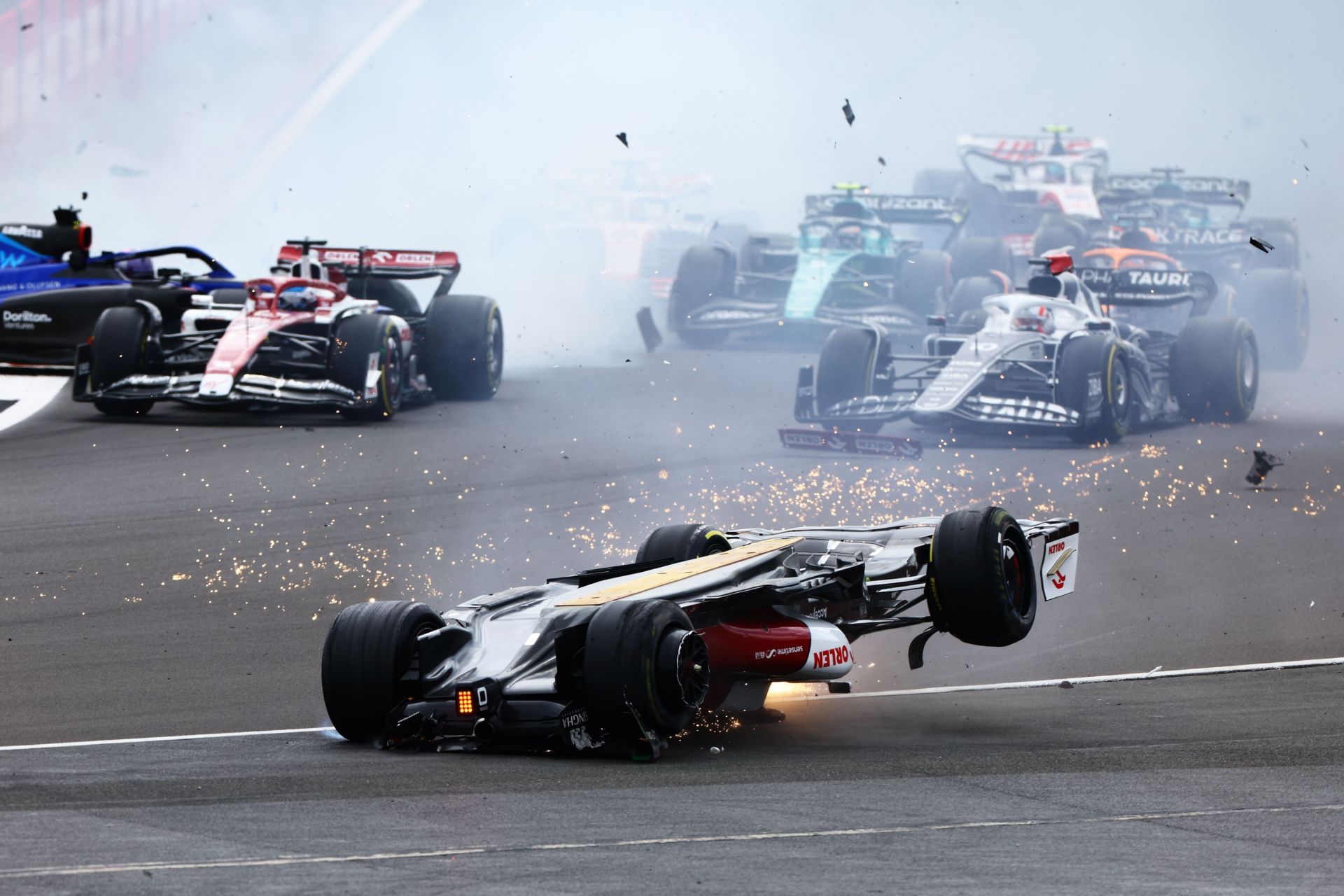 5 times F1 drivers suffered high G forces during a crash
