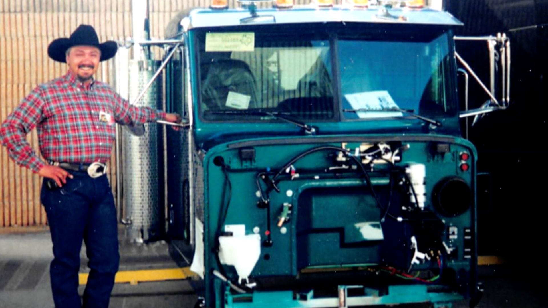 Texas businessman Bill Hall Jr. allegedly killed in a road accident