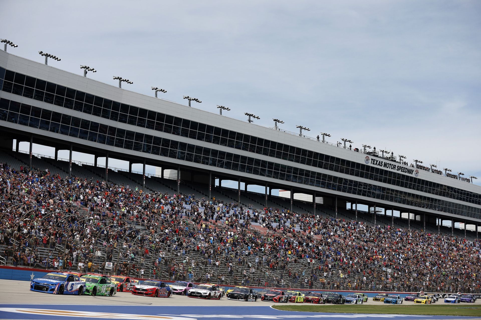 NASCAR 2022 Full entry list for Autotrader EchoPark Automotive 500 at