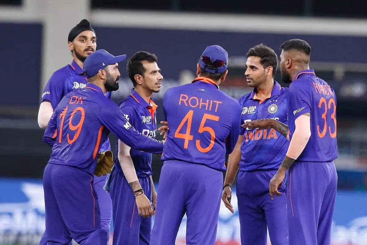 भारत ने पिछले कुछ मैचों में लगातार बदलाव किये हैं 