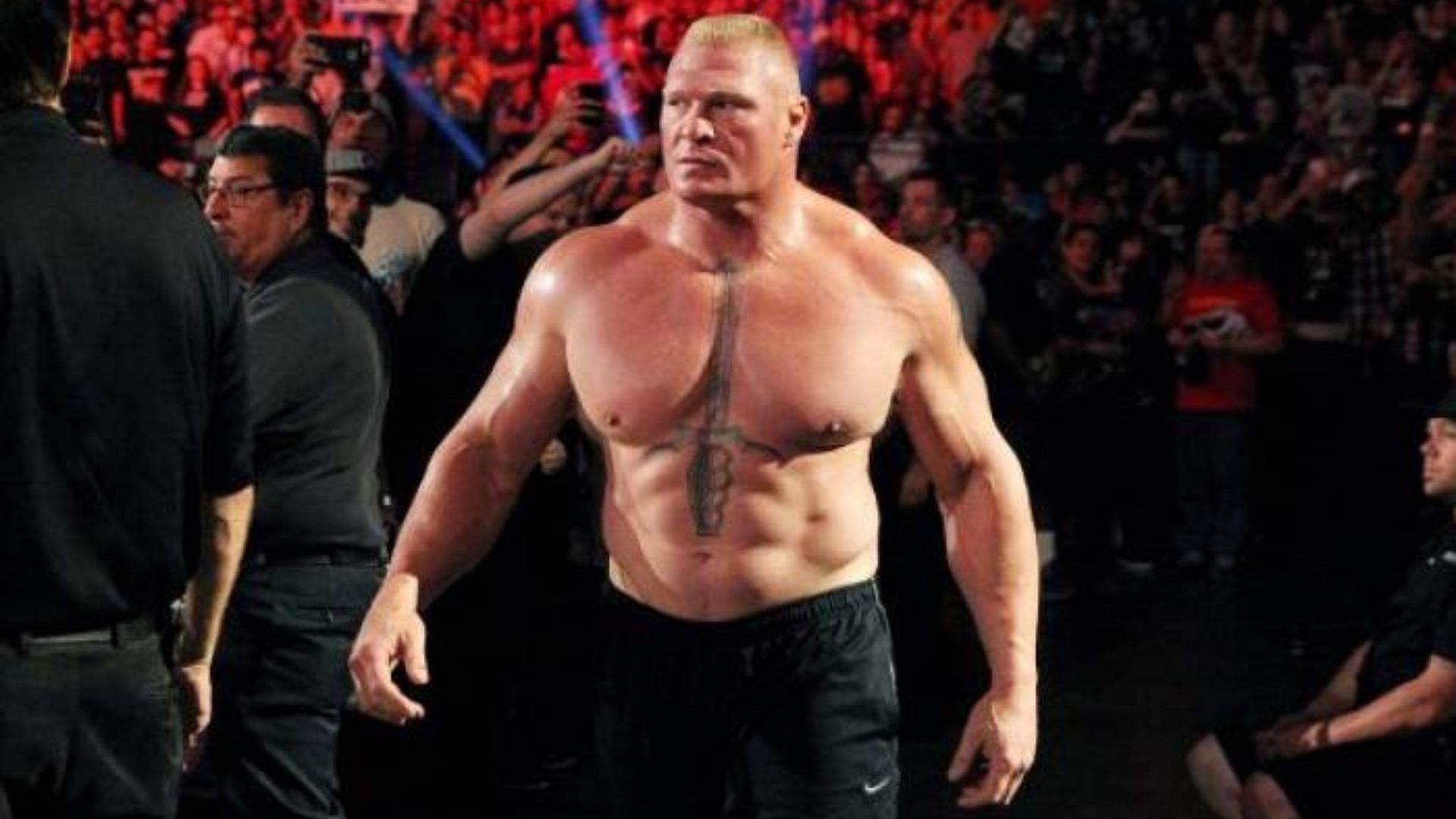 brock-lesnar-s-grand-gesture-for-his-fellow-superstars-when-wwe-raw-got-canceled-due-to-bad-weather