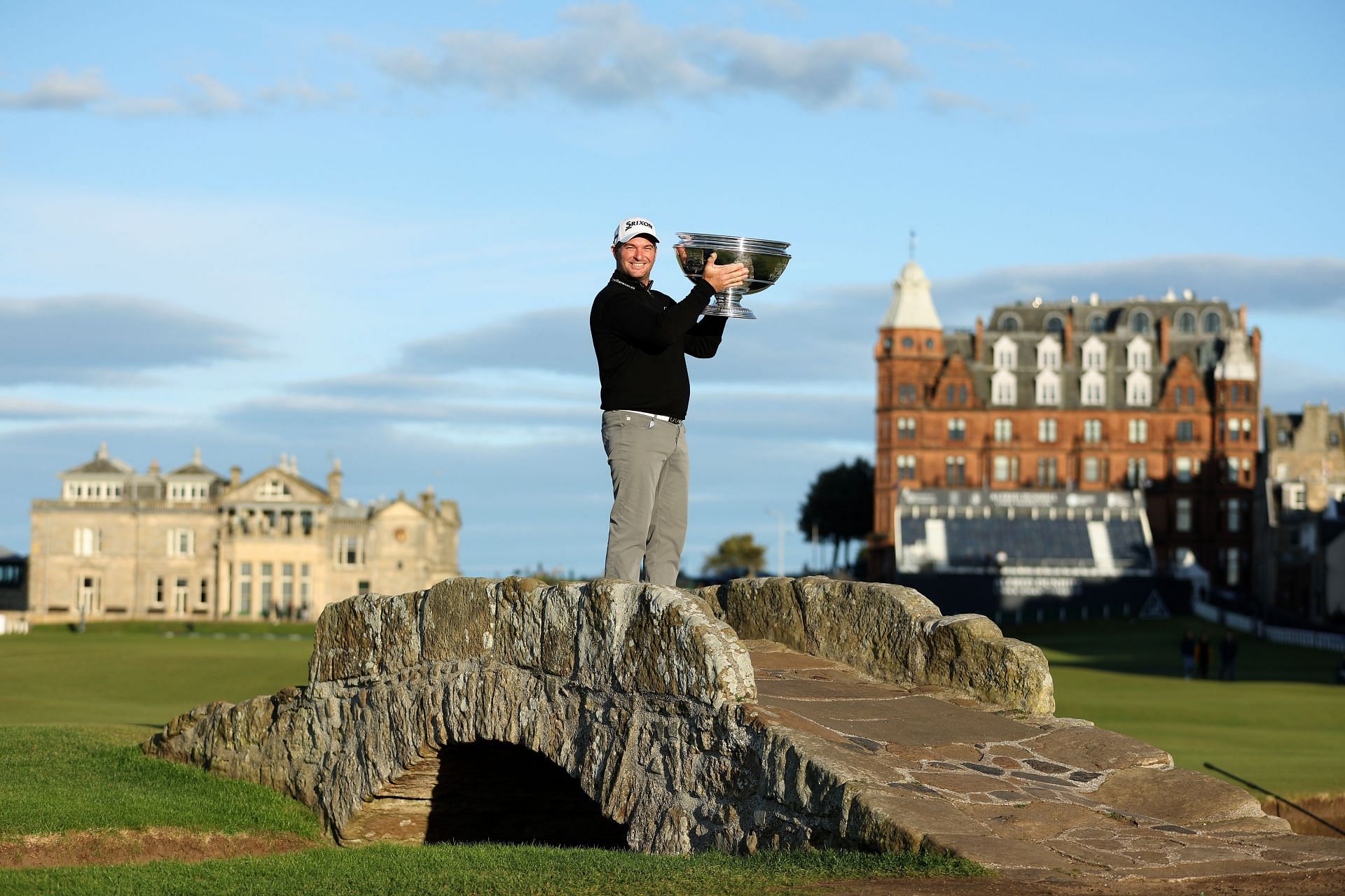 What is the prize money for Alfred Dunhill Links Championship?