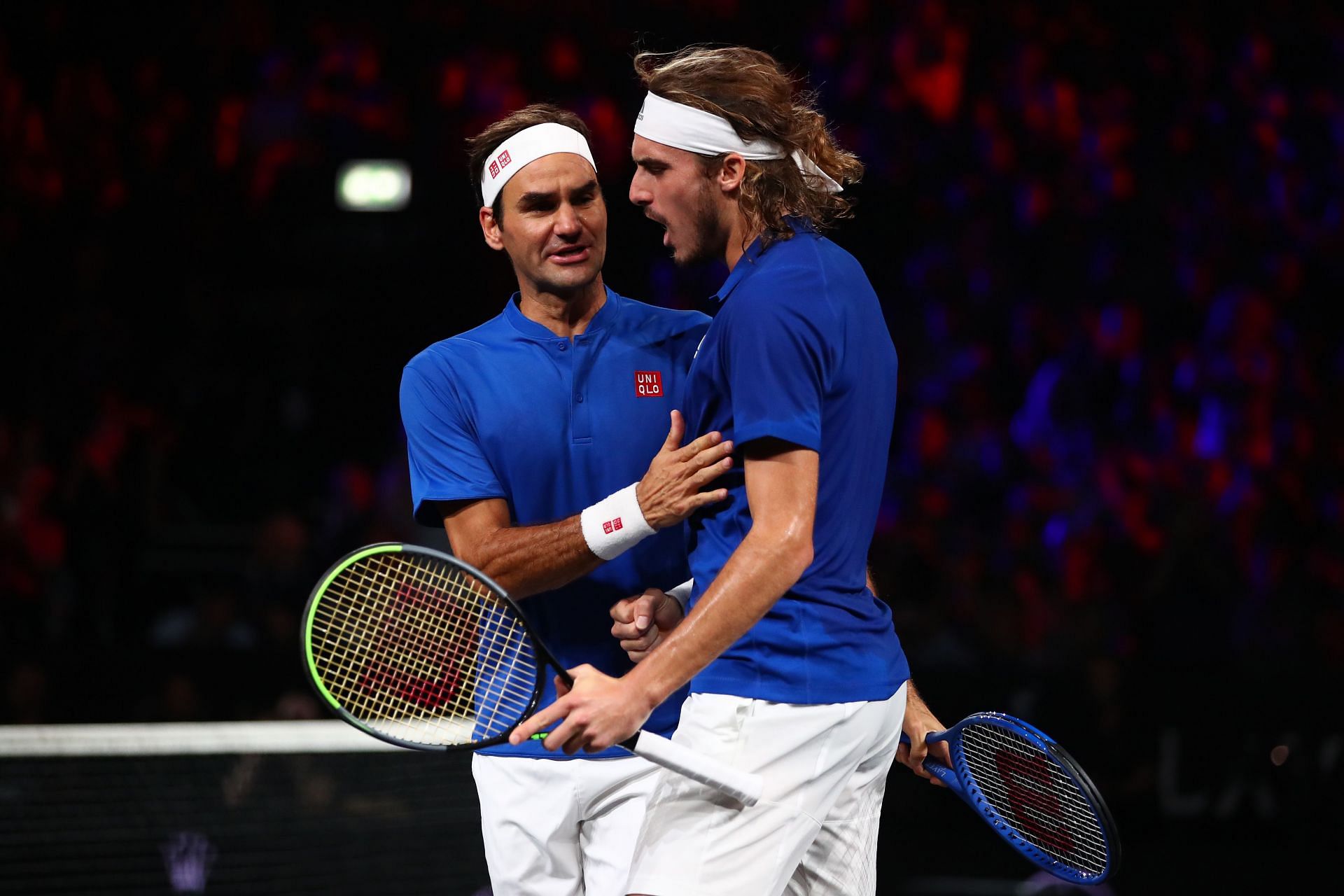 Roger Federer y Stefanos Tsitsipas en la Copa Laver 2019.