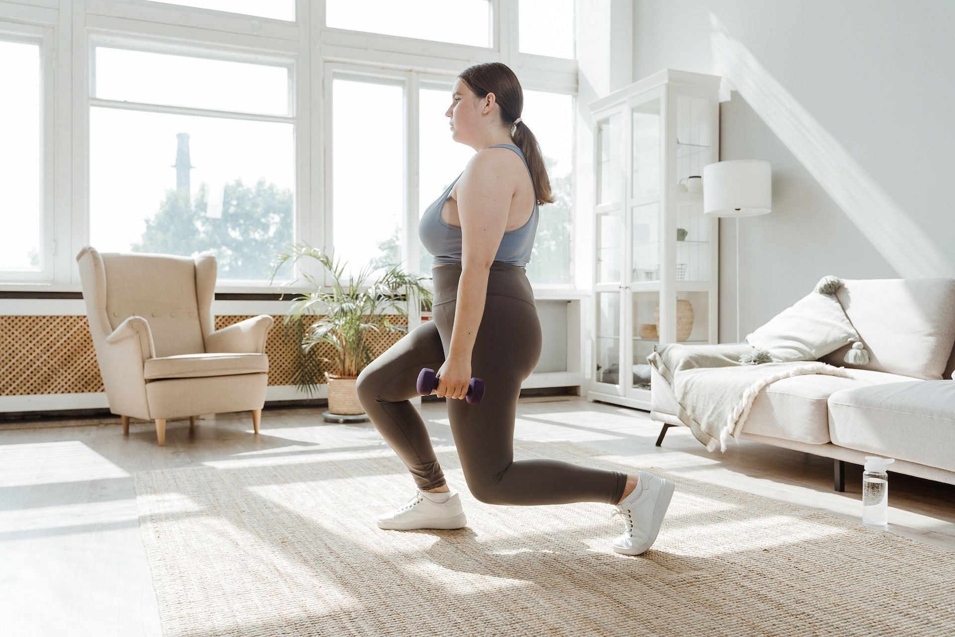 There are several weight loss exercises you can do indoors. (Photo via Pexels/MART PRODUCTION)