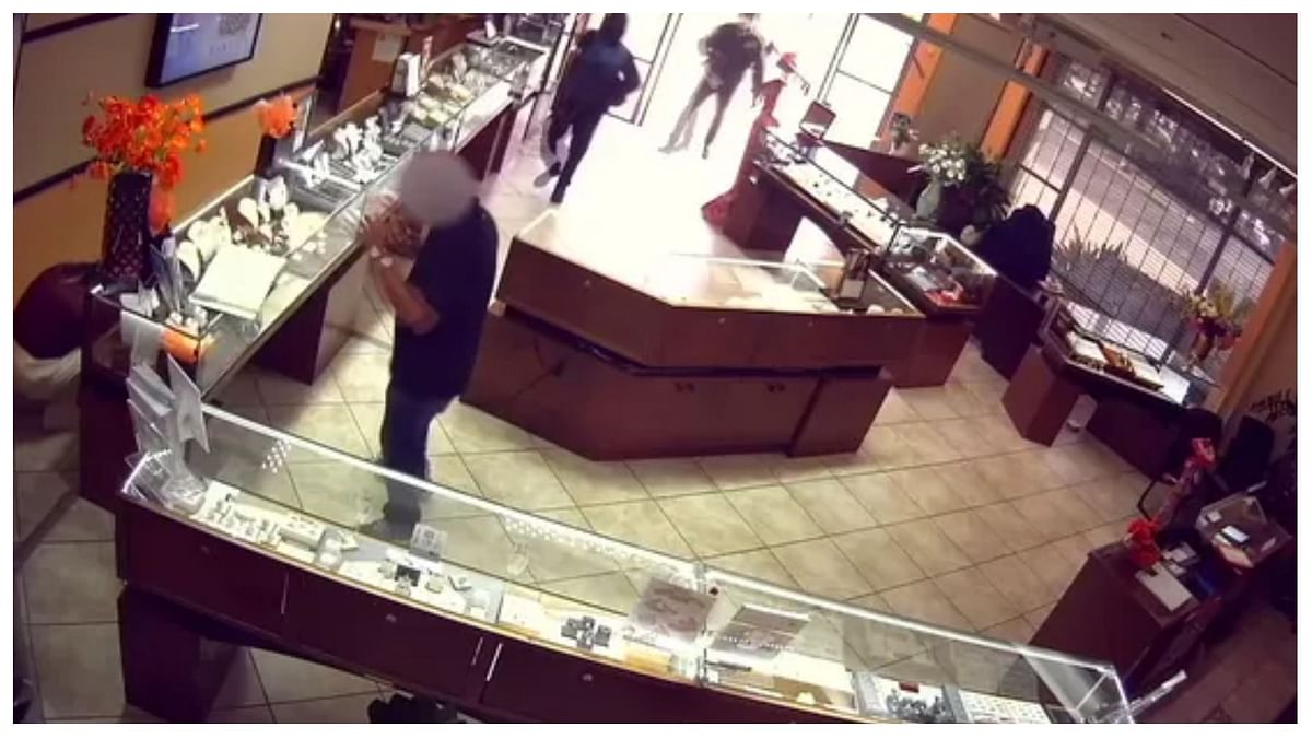 Watch Surveillance Video Shows Armed Robbery In Californias Rancho Cucamonga Jewelry Store 