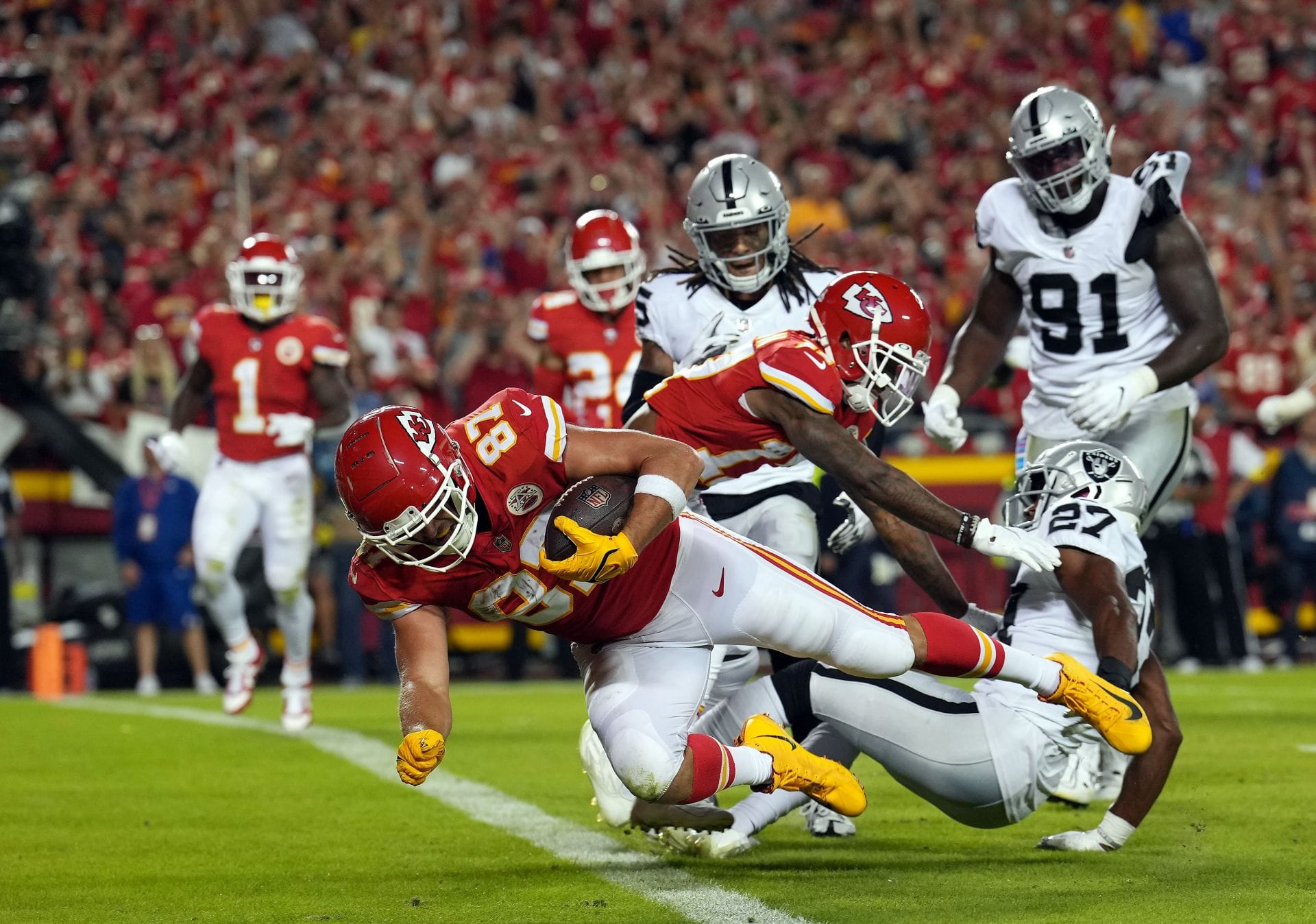 NFL tight ends with 4+ touchdowns in one game