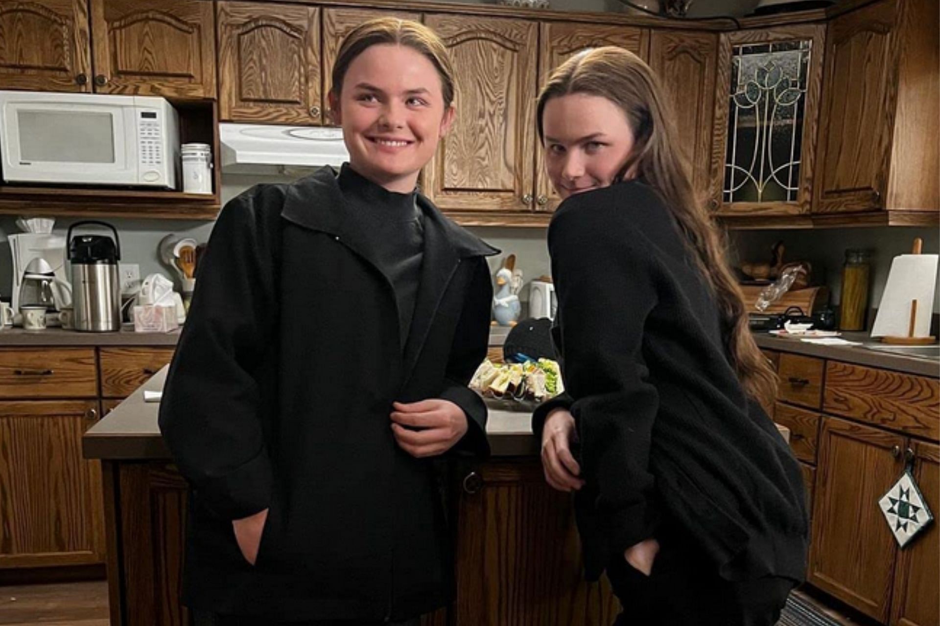 Who play Tegan and Sara in Freevee's High School? Meet TikTok twins