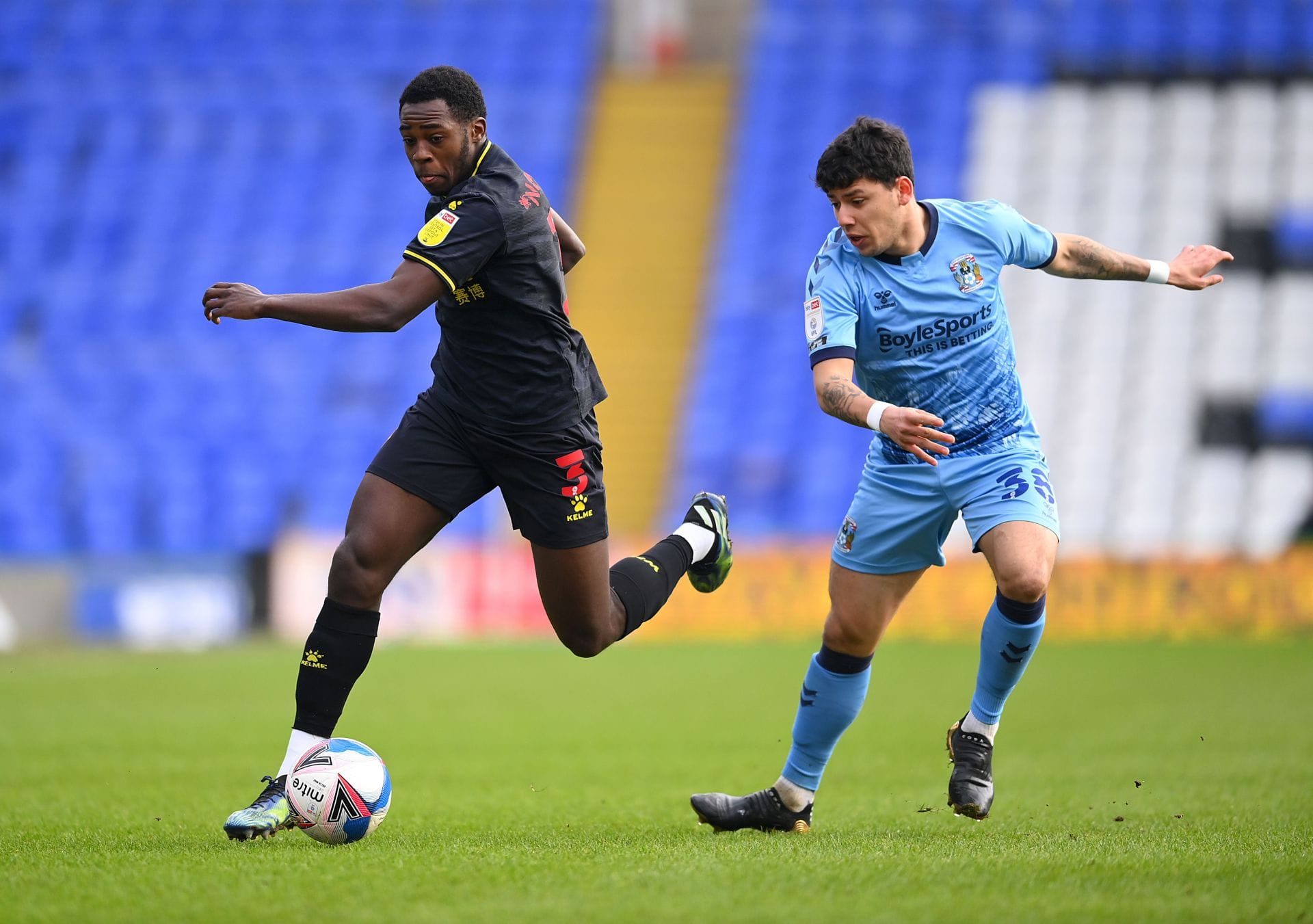 Crisp Coventry City 3-1 Watford: Championship Leaders Coast To Sixth Straight Win Abstract for Mobile Crisp Coventry City 3-1 Watford: Championship Leaders Coast To Sixth Straight Win Abstract for Mobile