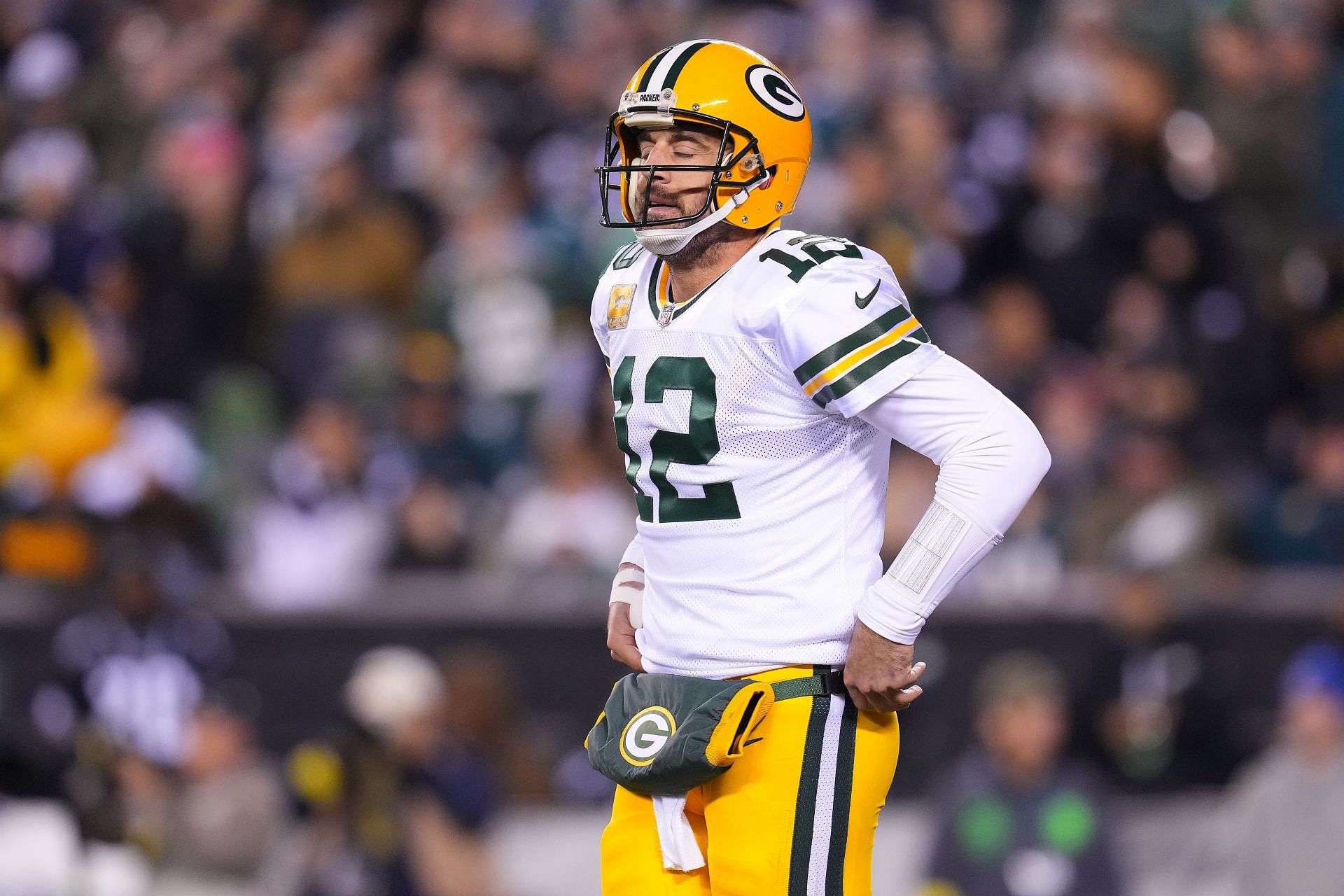 “The future is now old man” – NFL fans demand Packers bench Aaron Rodgers for Jordan Love for rest of the season