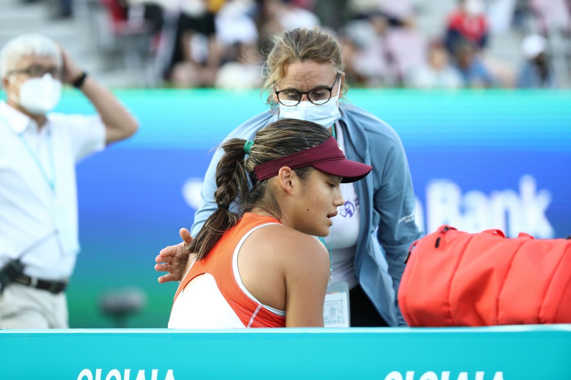 Emma Raducanu nimmt sich bei den Hana Bank Korea Open 2022 eine medizinische Auszeit.