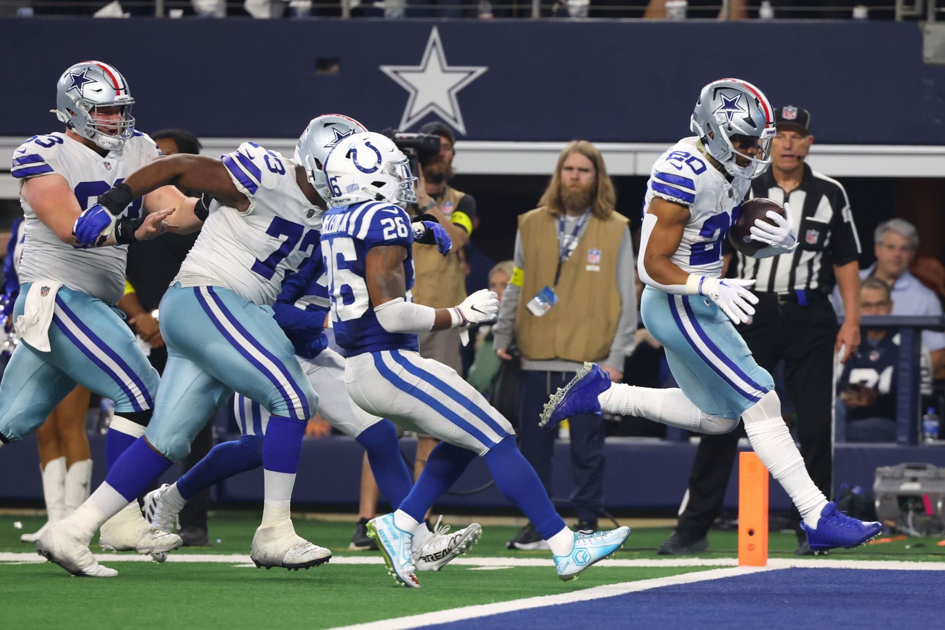 Most points scored by a team in the fourth quarter: Dallas Cowboys create  history in blowout win over Colts