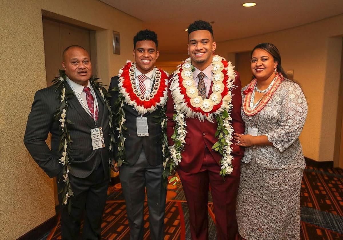 Who are Tua Tagovailoa's parents, Diane and Galu?