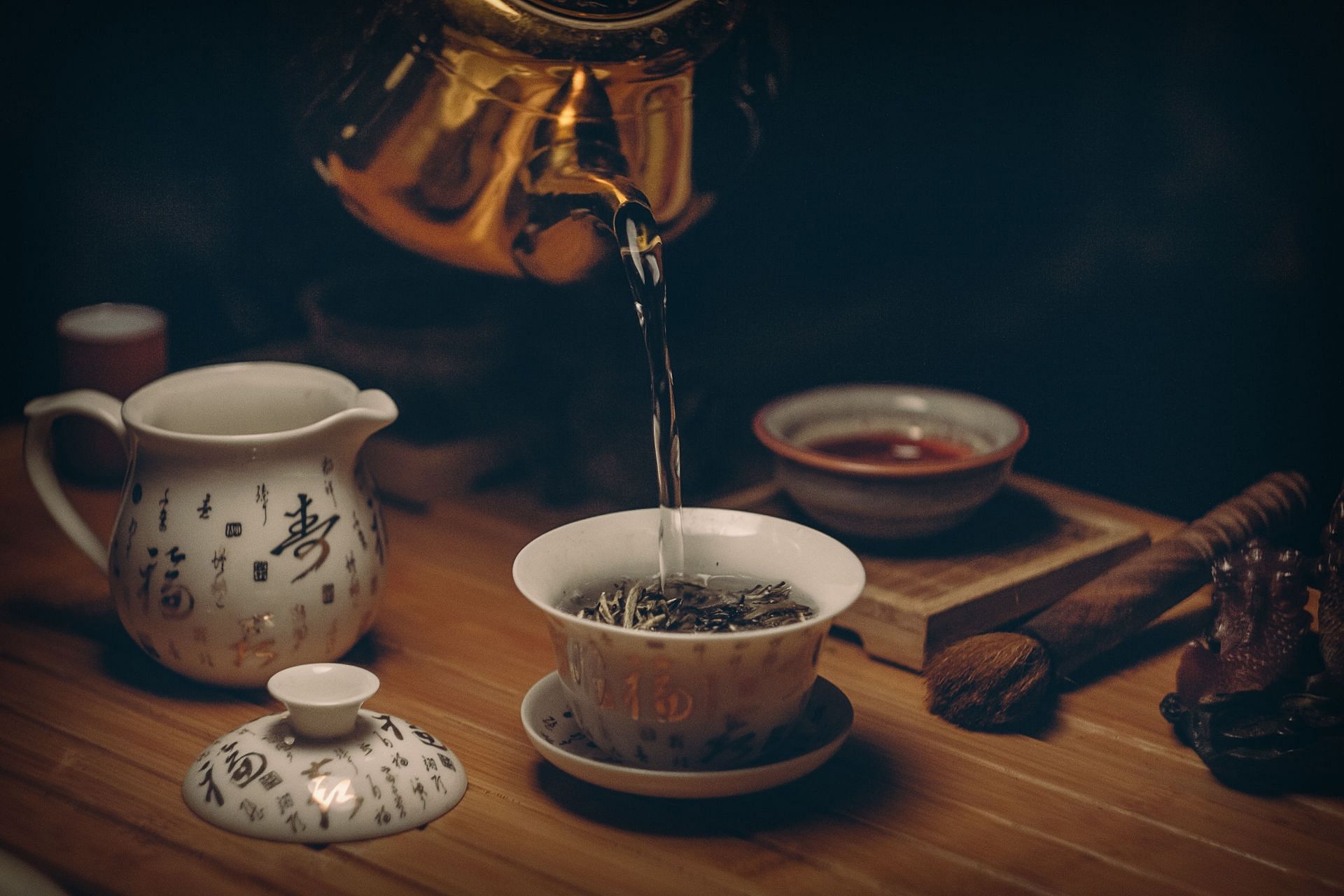 Oolong Tea Benefits: Nutrition, Uses, and More