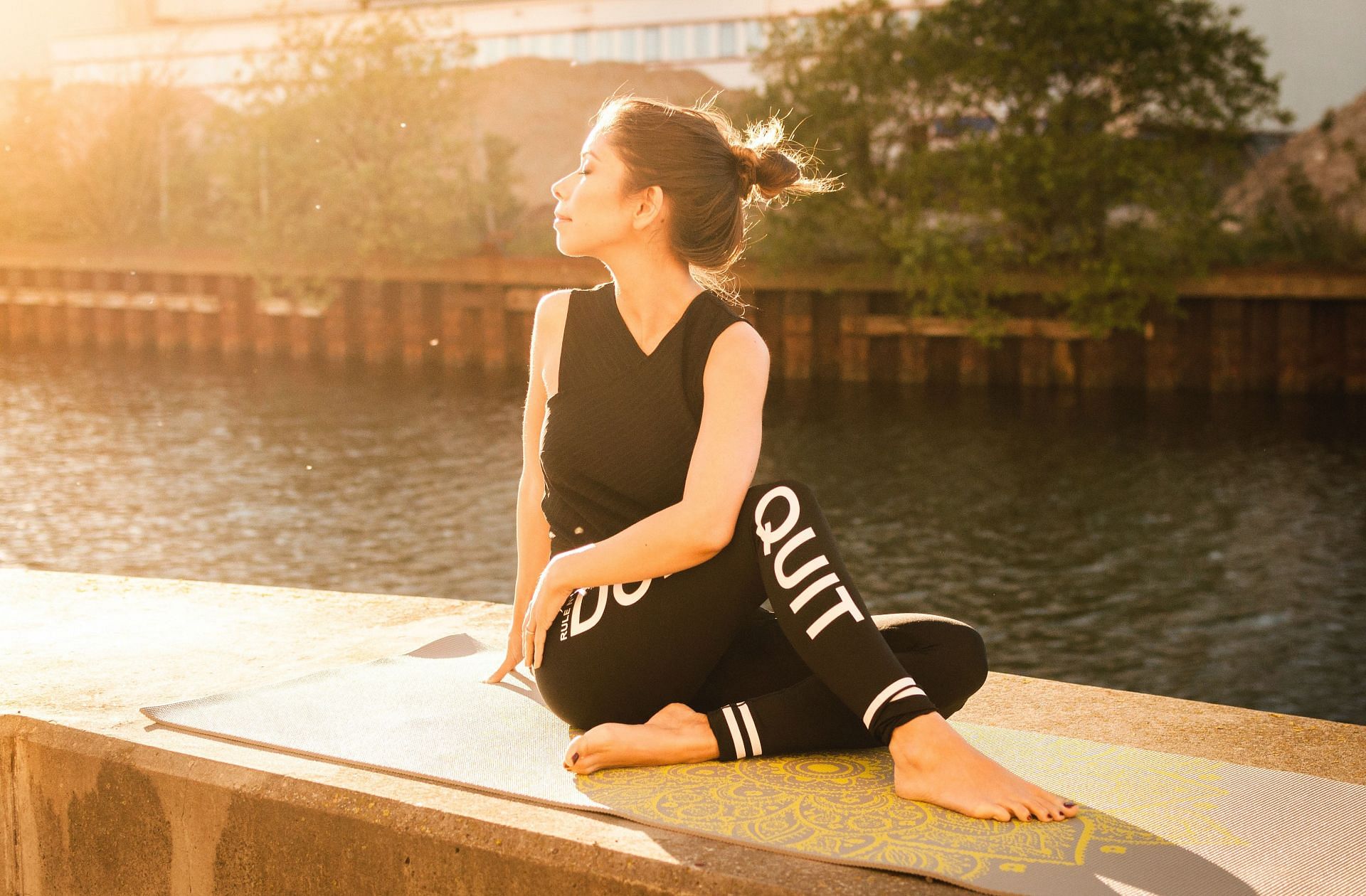 Practicing yoga helps calm the mind.  (Image via Pexels/Max Nikhil Thimmayya)