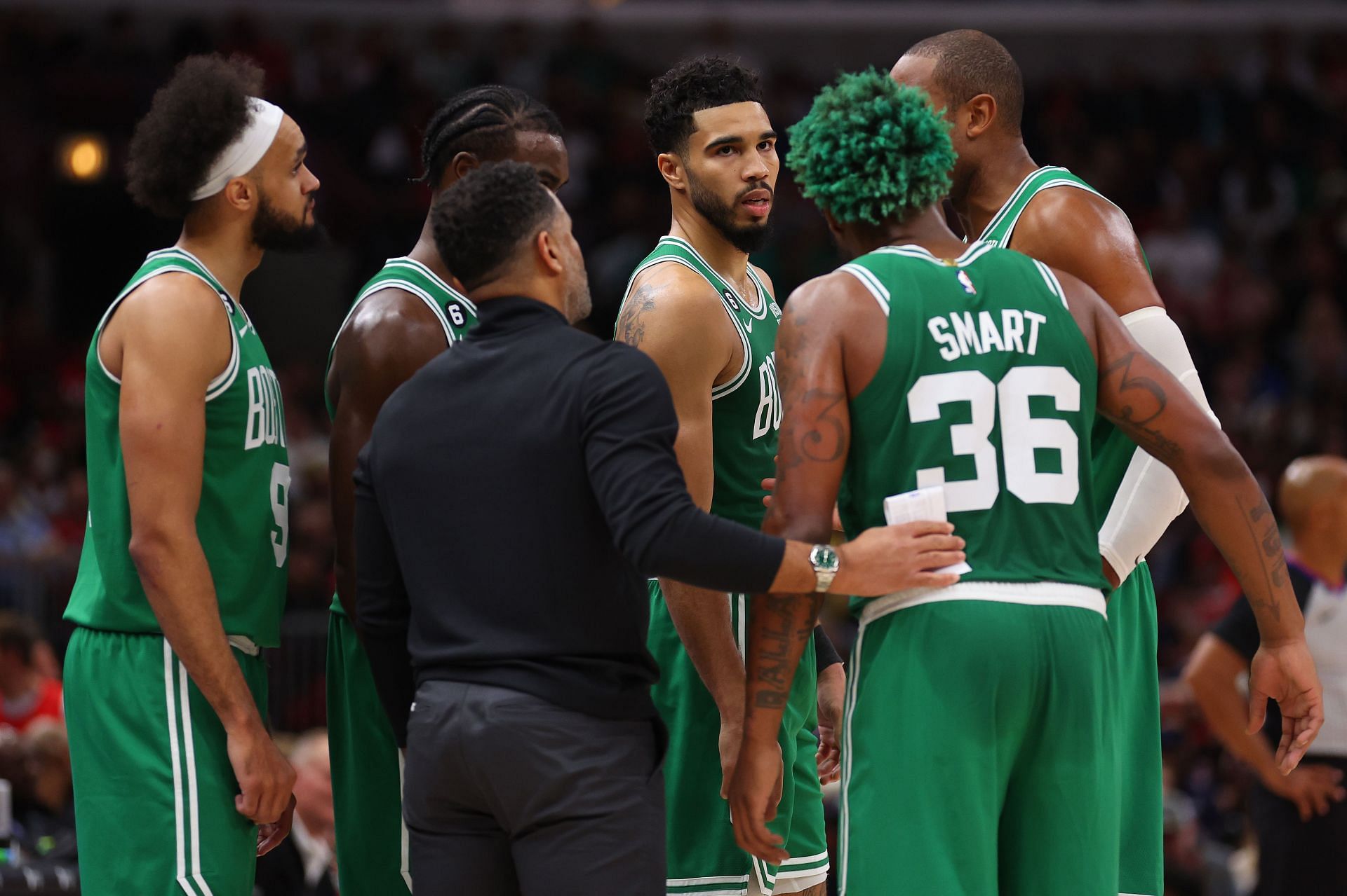 Jaylen Brown y los Boston Celtics necesitan mantener la compostura y la determinación en medio de una gran cantidad de lesiones.