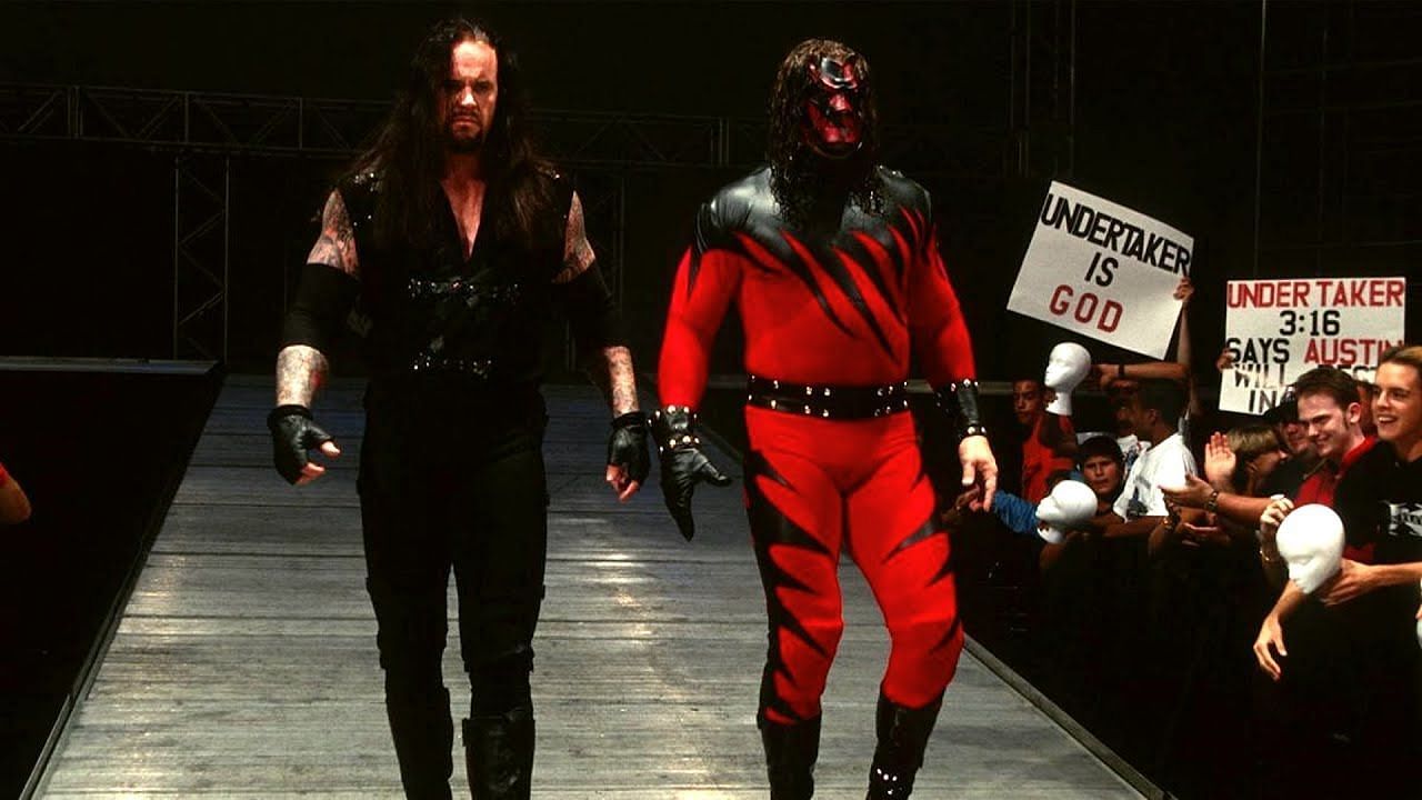 Before becoming sports entertainment legends, &quot;The Undertaker&quot; and &quot;Kane&quot; played school basketball. [photo: YouTube]