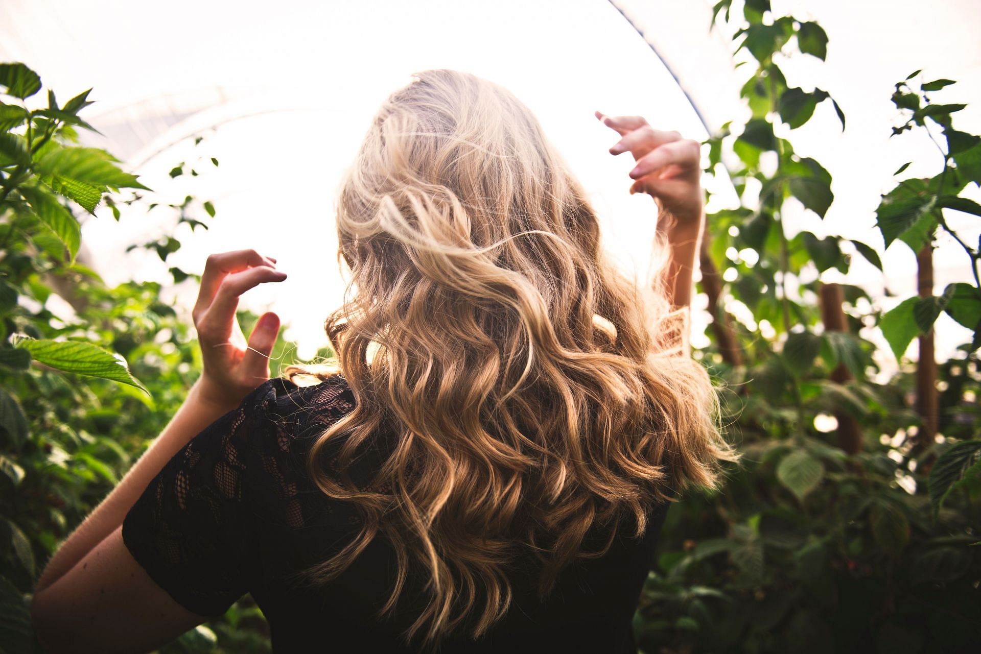 Best Vitamins for Hair Growth and Thickness: A Complete Guide