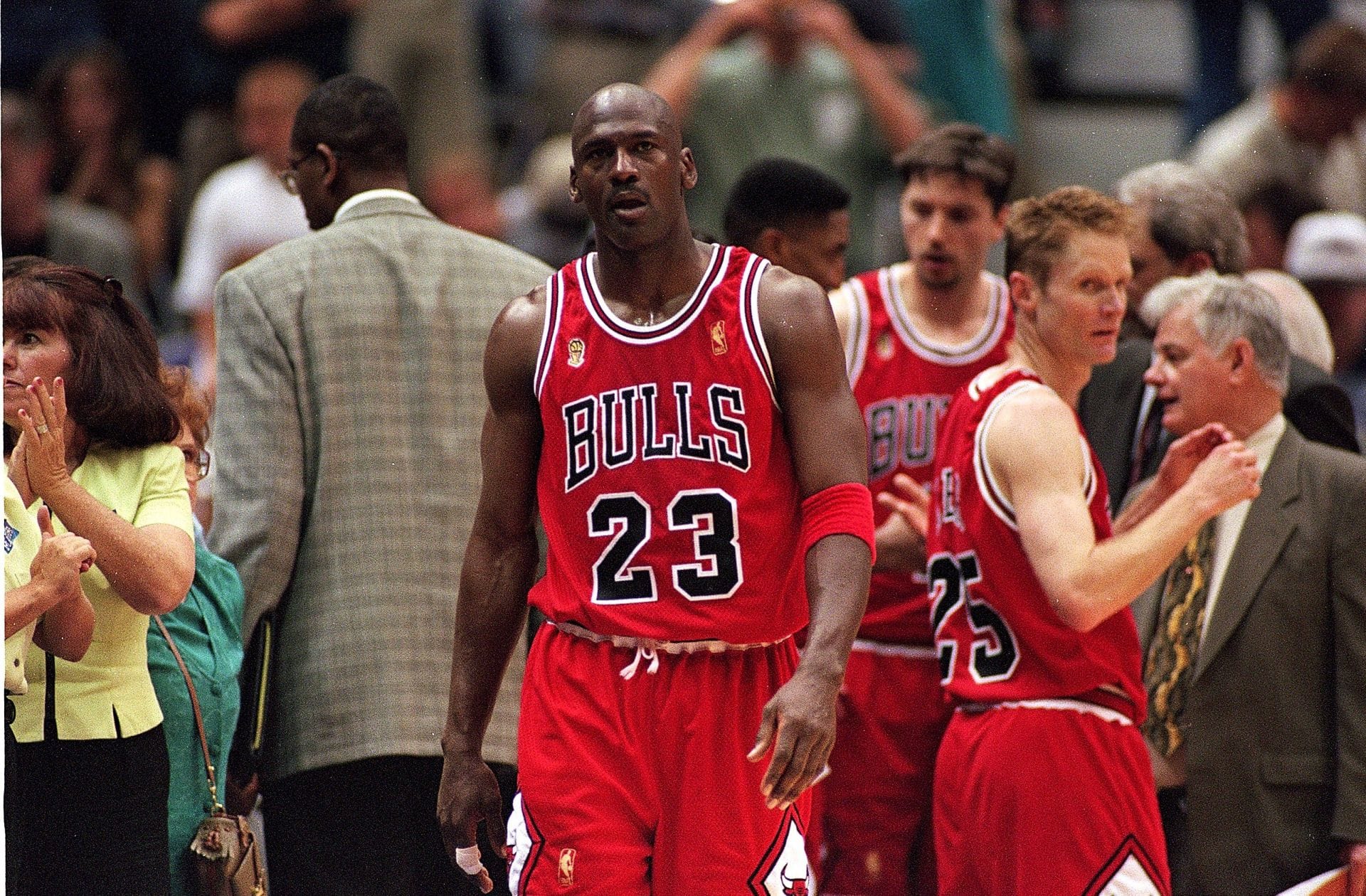 When Michael Jordan started counting his points backwards against Steve Smith - Vimarsana News