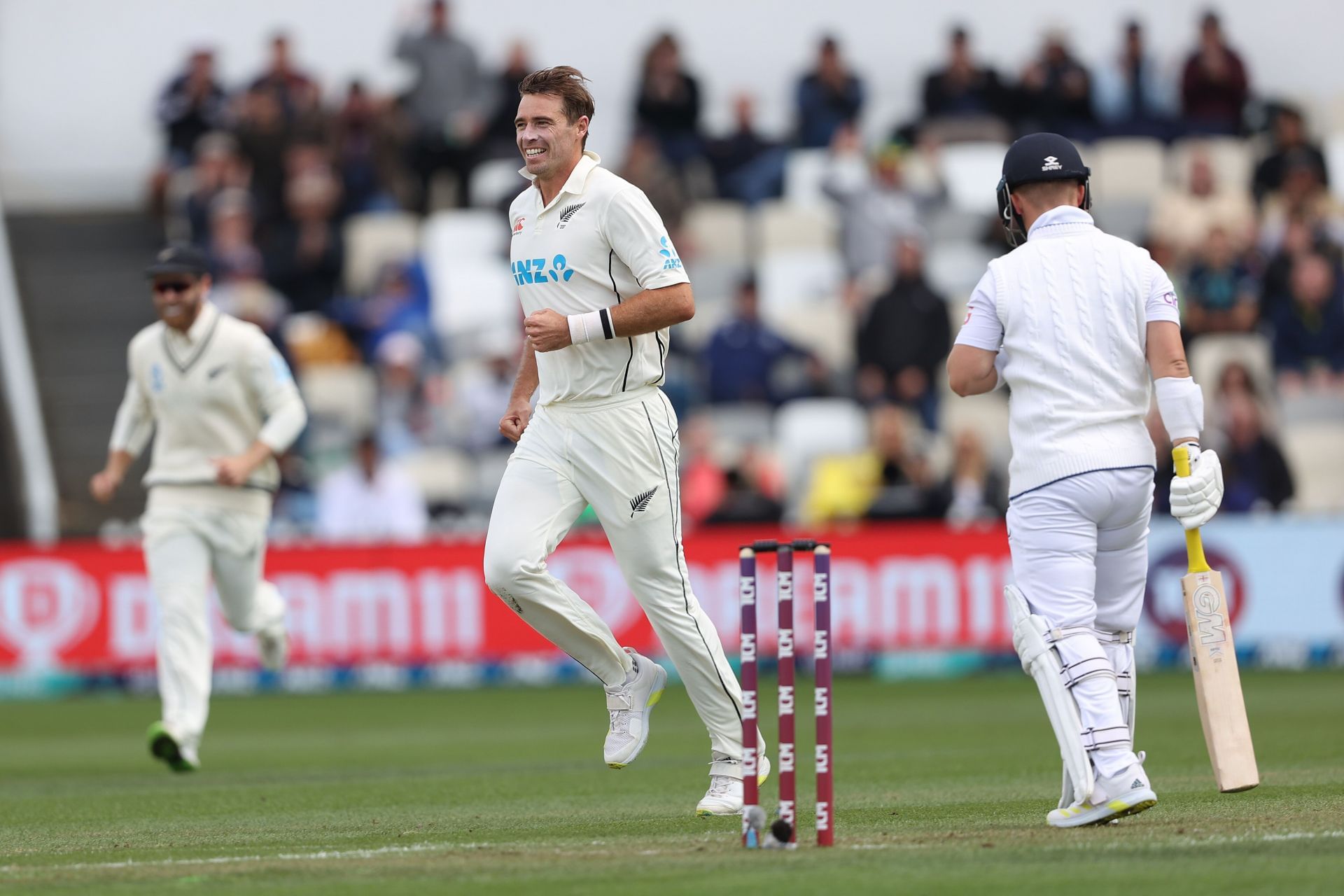 Tim Southee becomes first New Zealand bowler to claim 700 international wickets