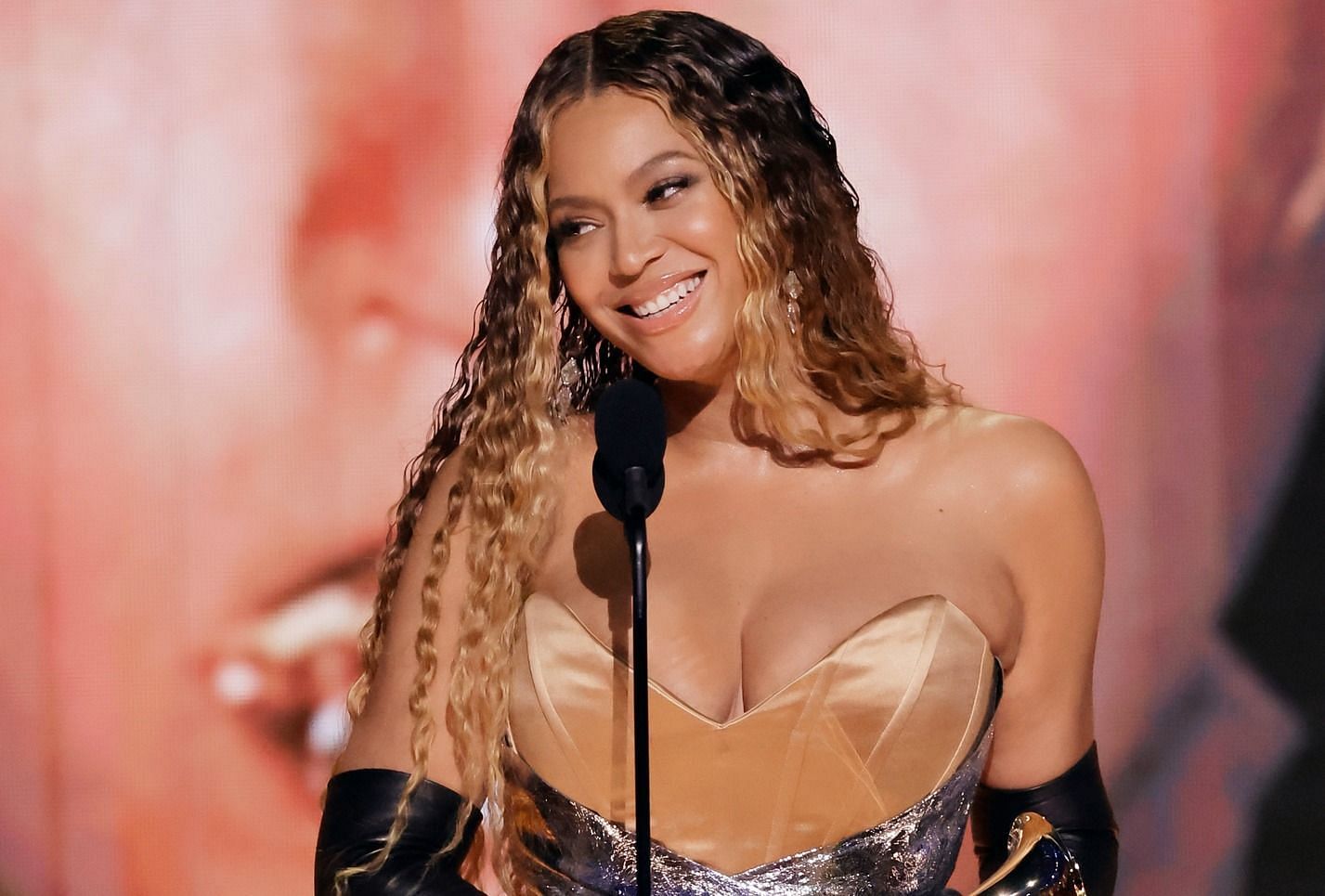 Top 5 Catchy Beyonce Songs Including Cuff It top-5-catchy-beyonce-songs-including-cuff-it