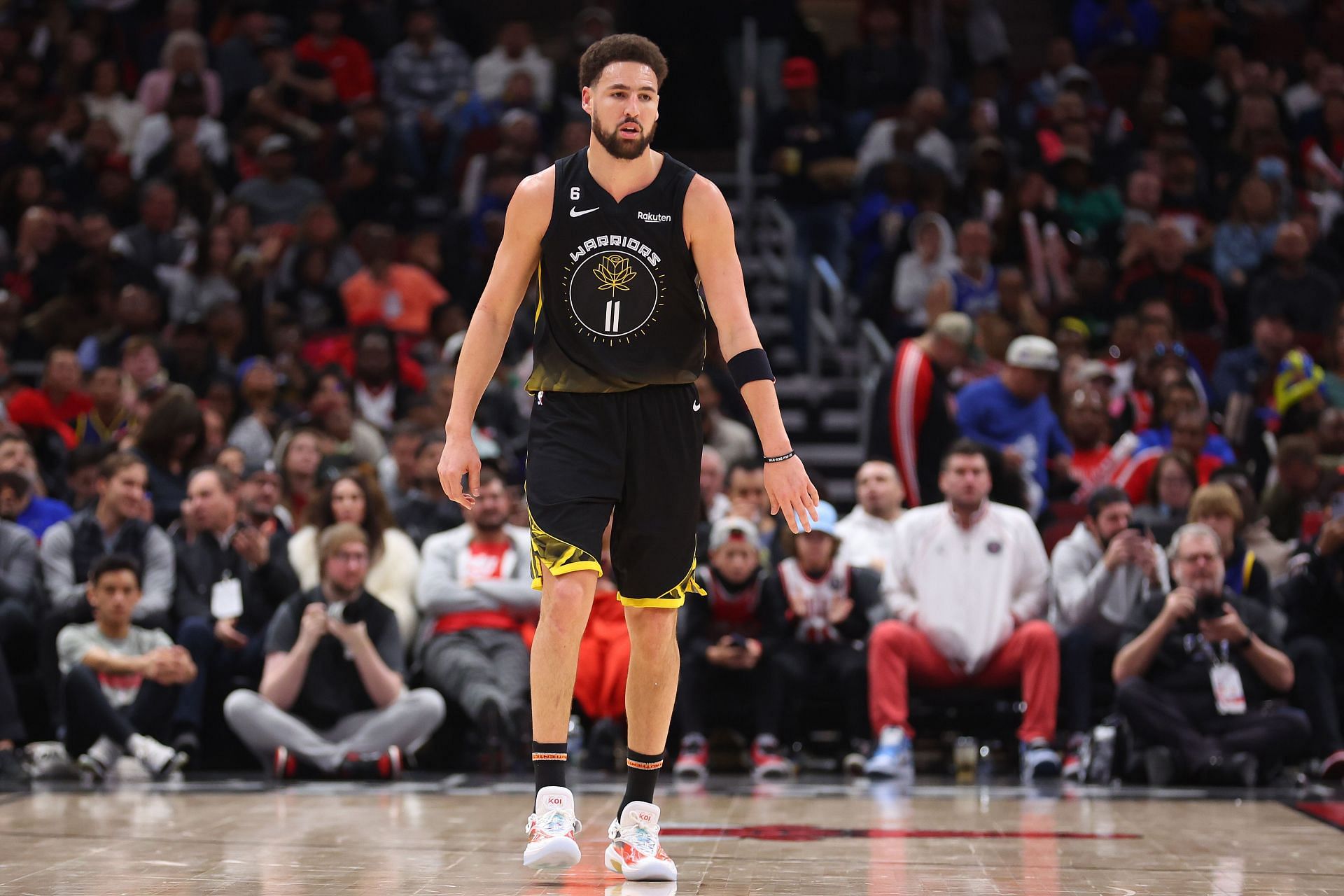 What are Klay Thompson's contract details with Golden State Warriors