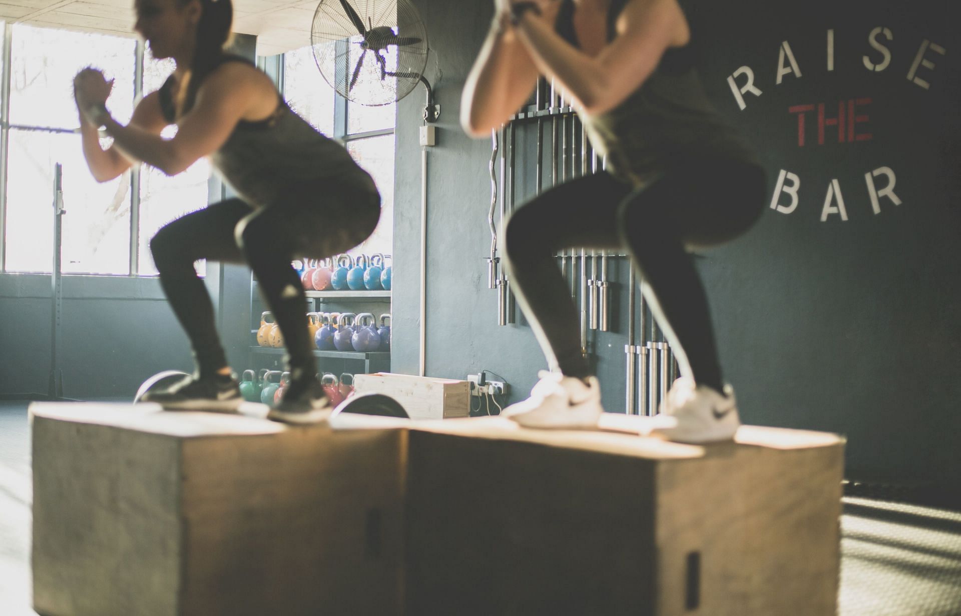 Squat jumps are a high impact exercise to burn calories (Image via Unsplash/Meghan Holmes)