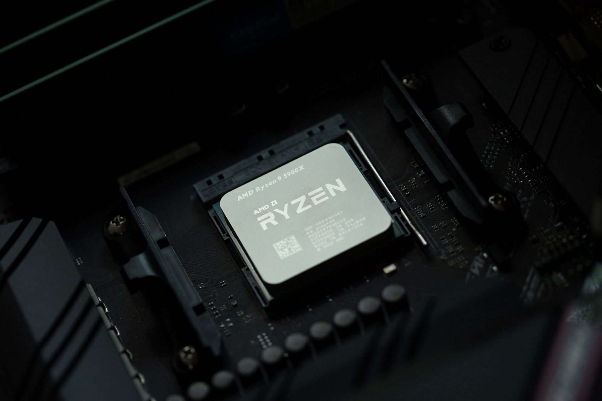 Ryzen 9 7900X: AMD Ryzen 9 7900X3D Vs Ryzen 9 7900X: Which Is The ...