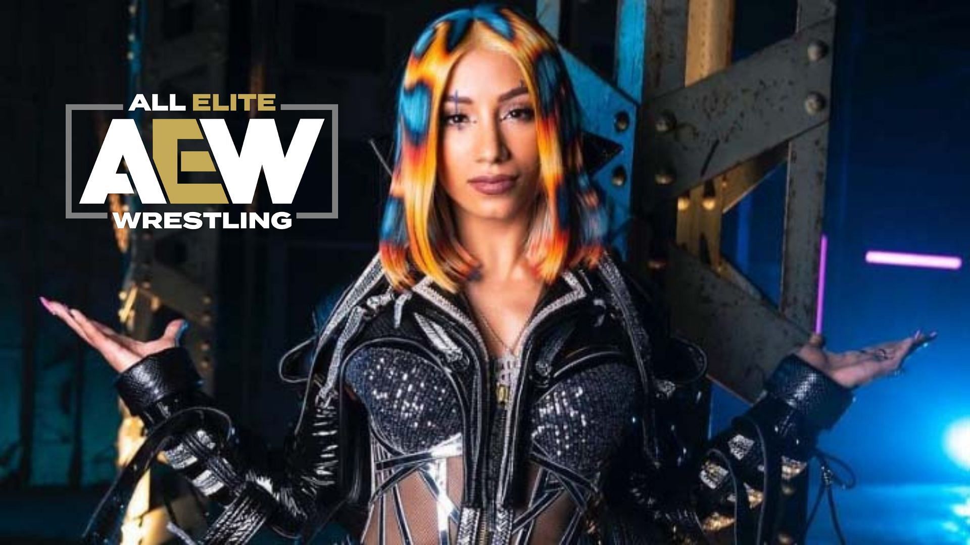 Photo: AEW star shares a picture with former WWE Superstar Sasha Banks ...