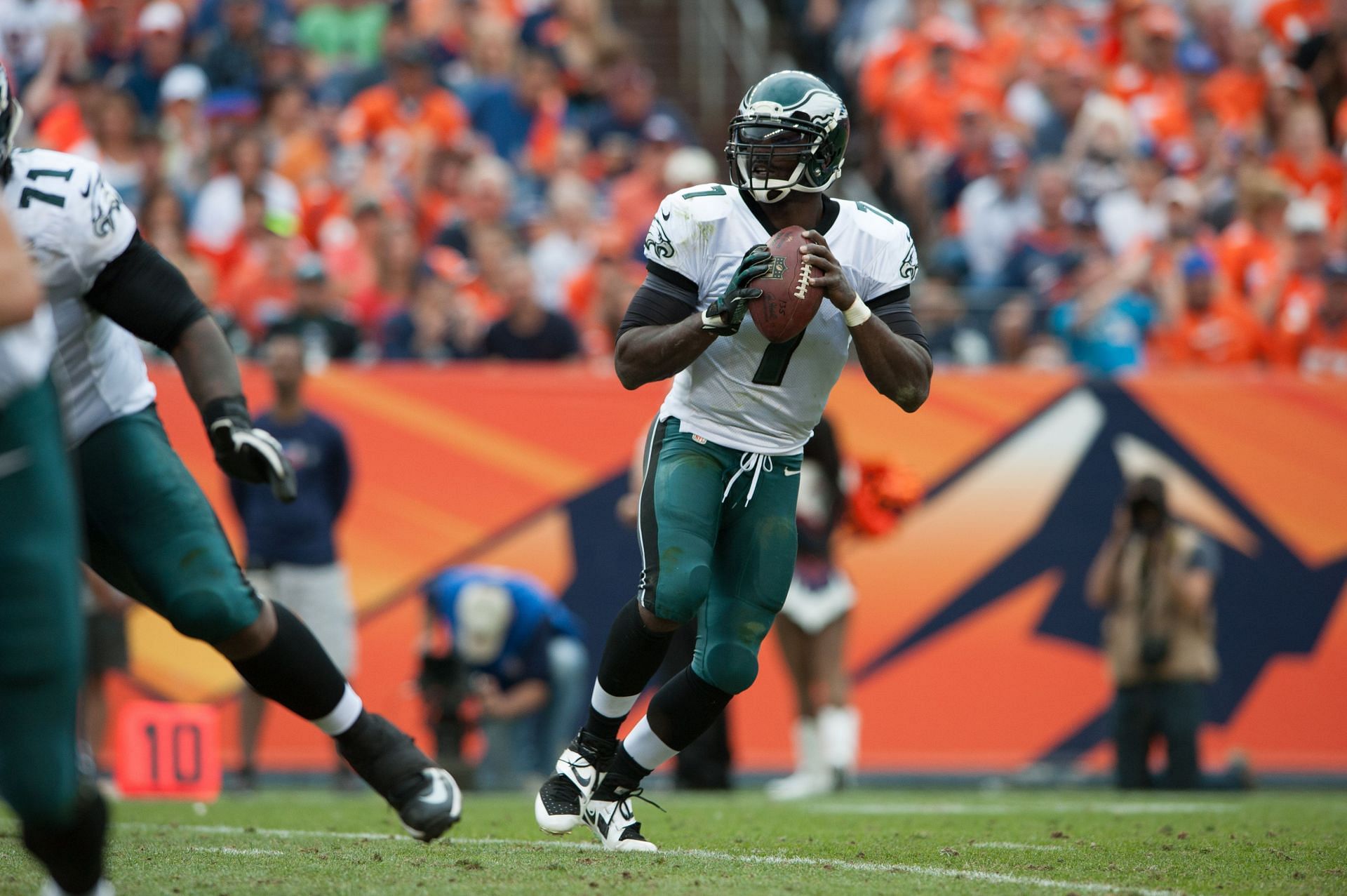 NFL News 3 onfield reasons why Michael Vick deserves a Hall of Fame