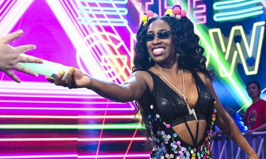 Former WWE star says she was supposed to have a tag team title run with Naomi after 2022 Royal Rumble return