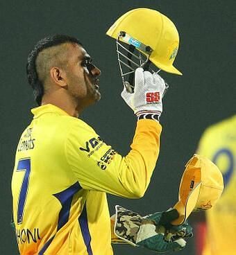 MS Dhoni  New hairstyle in the new season of IPL MS Dhonis new look  before the match see Photo  MS Dhoni New hairstyle in the new season of IPL  Dhoni