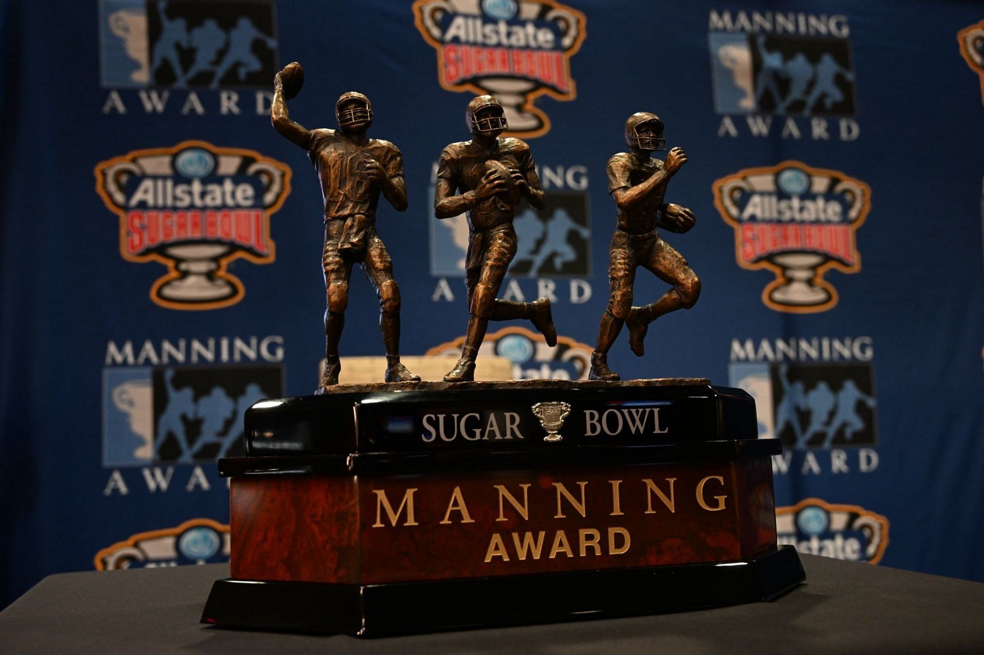What is the Manning Award? Exploring the college football honor for