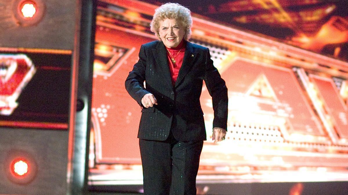 Former WWE star recalls the time he sucked Mae Young's toes backstage