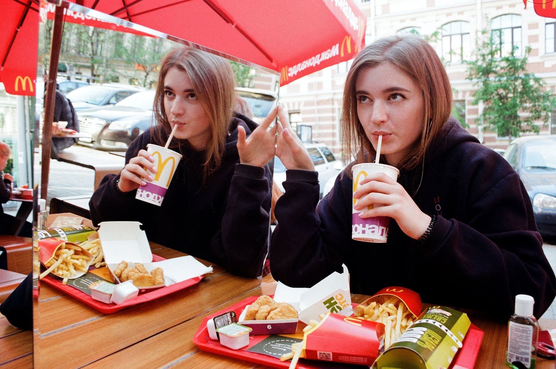 People with bulimia nervosa binge eat a large amount of food over a short period. (Photo via Pexels/Darya Sannikova)