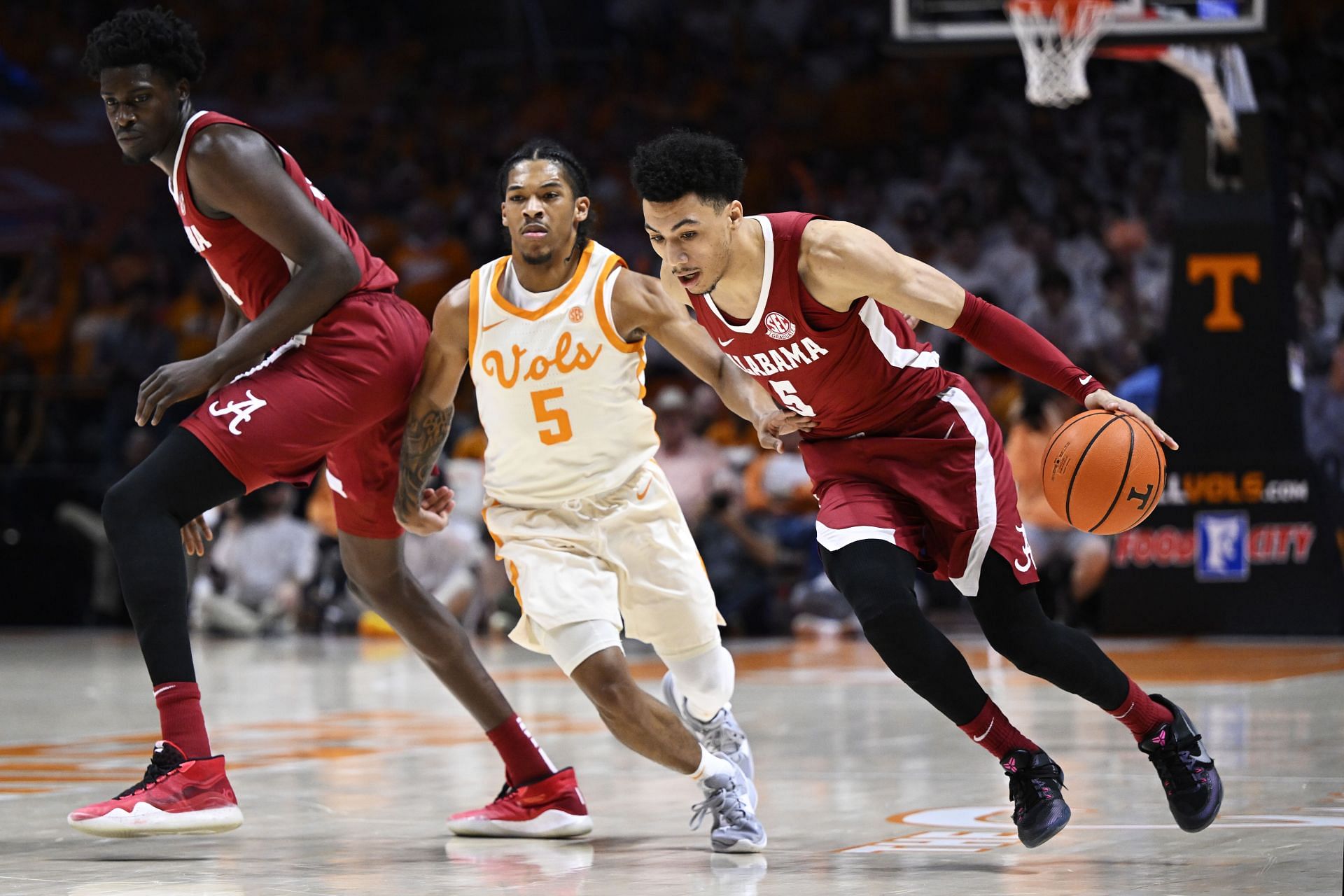 march-madness-2023-predictions-3-teams-that-could-go-all-the-way-and-3