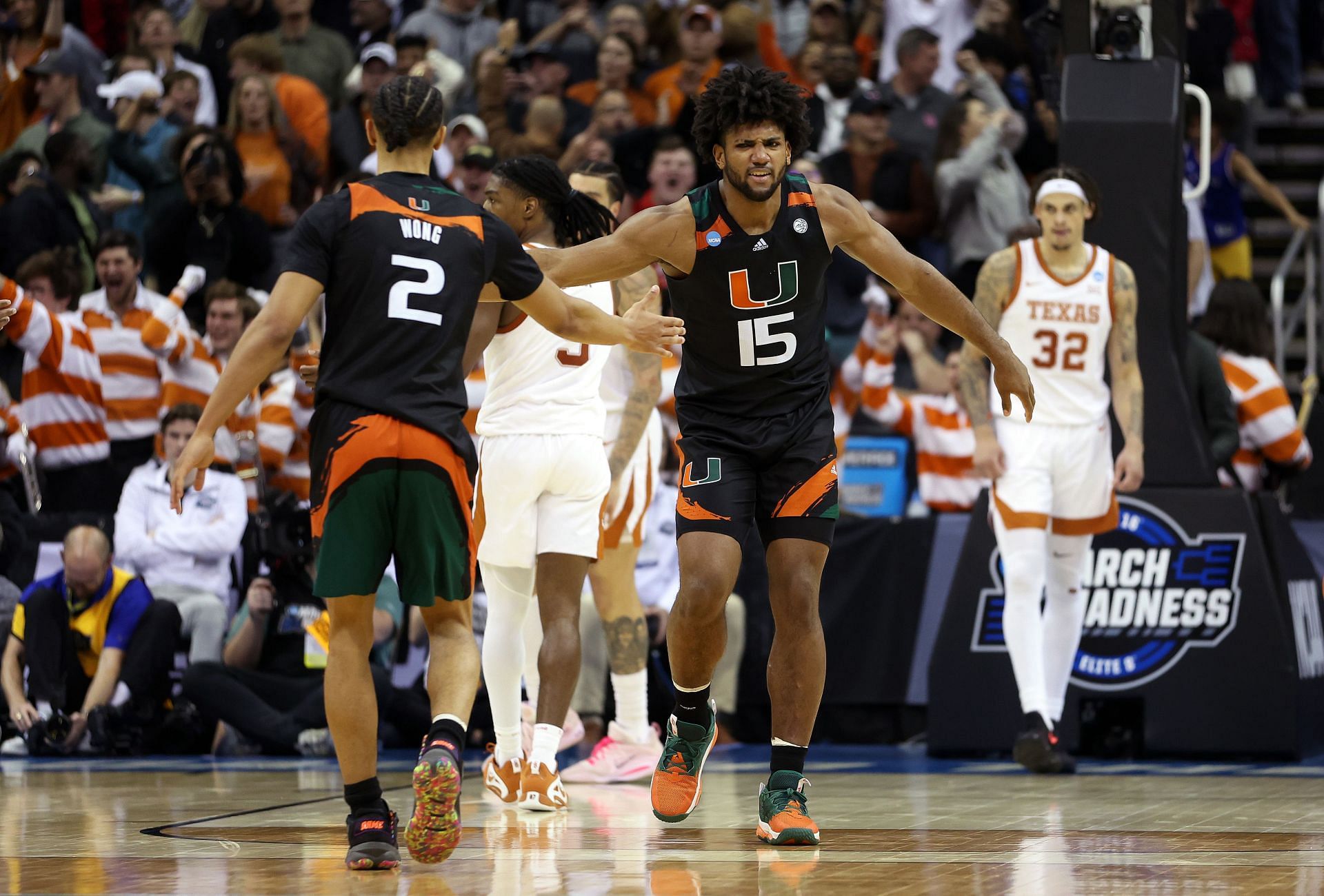 Odds to win March Madness 2023 before Final Four explored