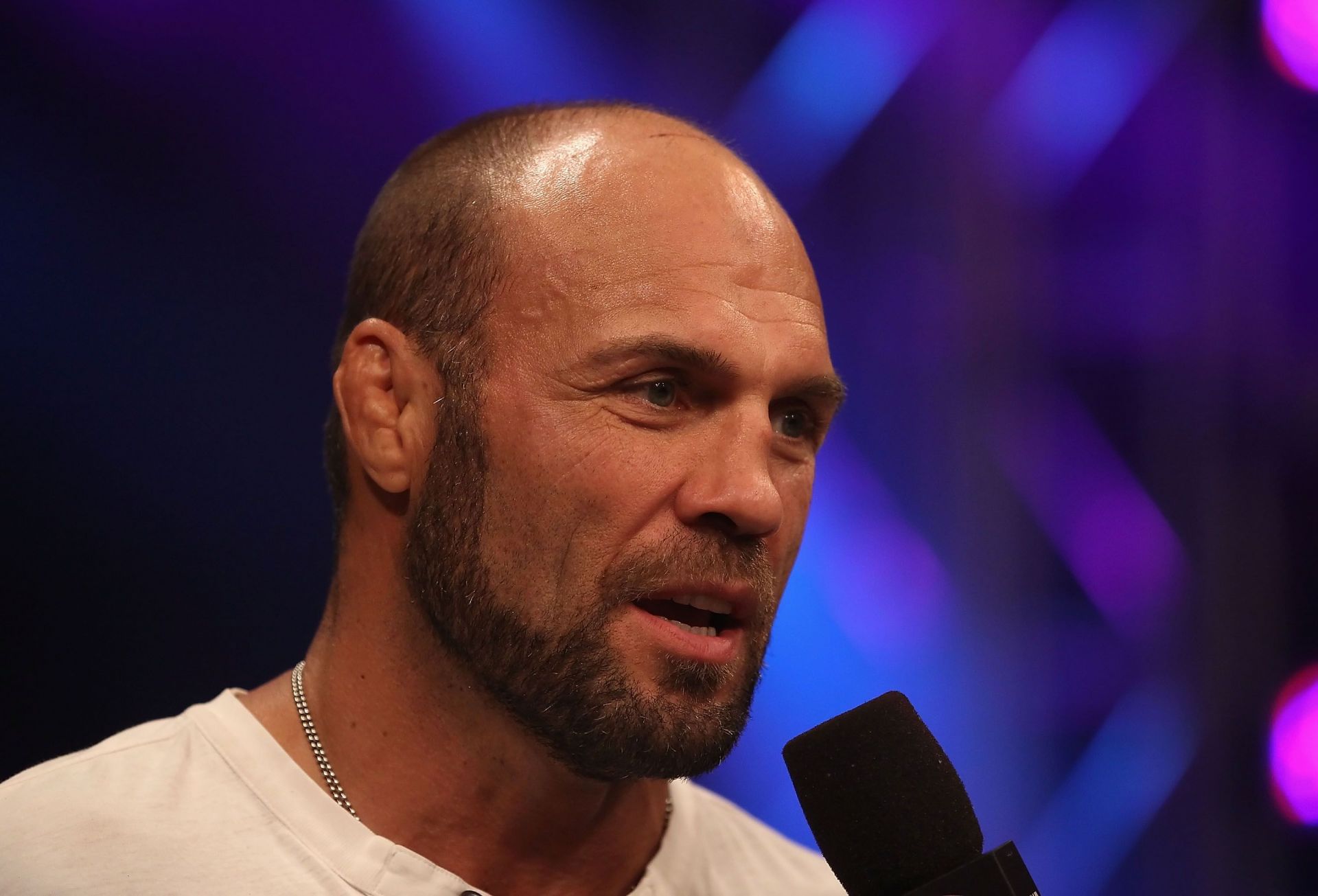 Randy Couture palasi eläkkeeltä lunastaakseen raskaansarjan kultaa vuonna 2007