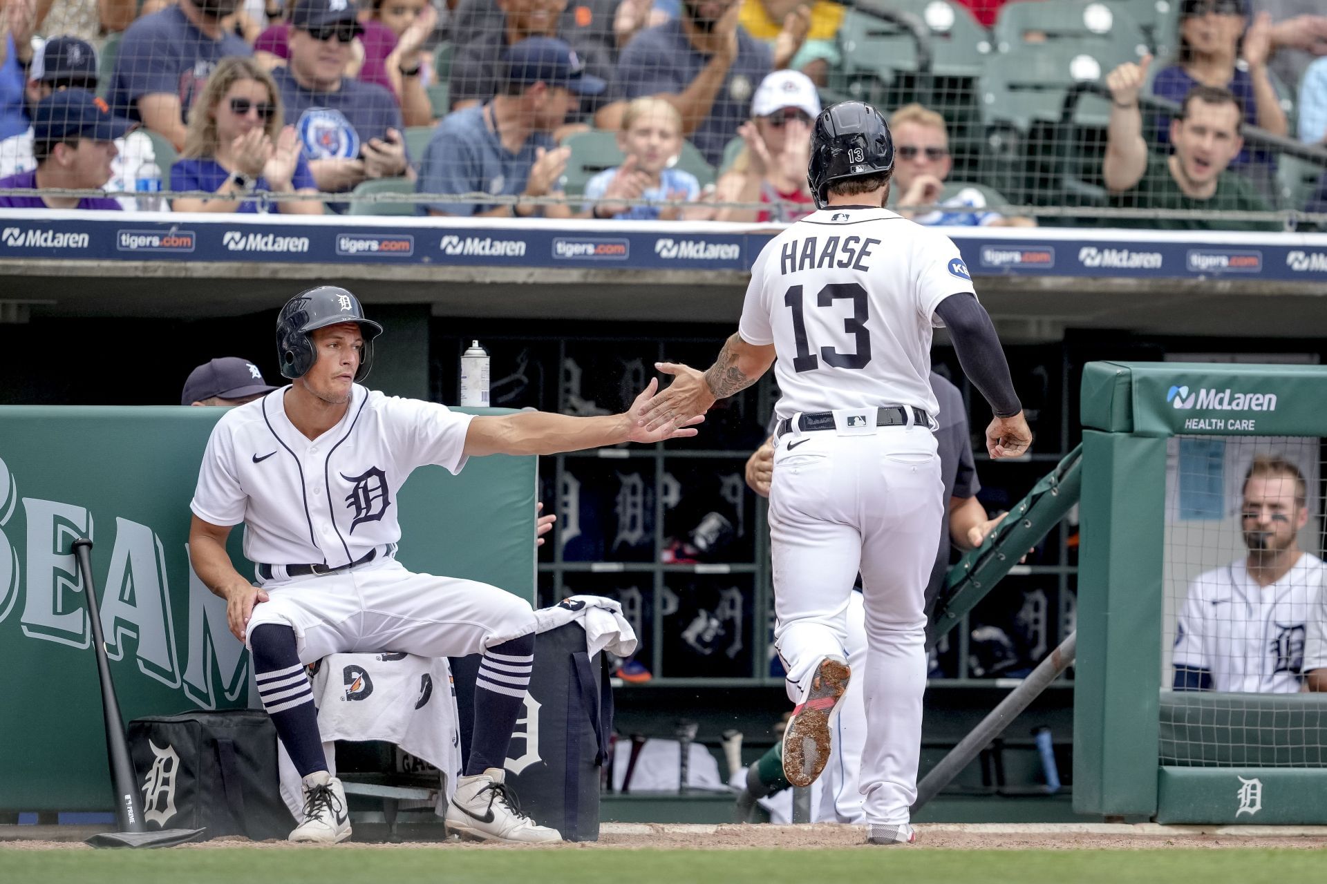 MLB fans react to new standards for batboys and batgirls sent out by